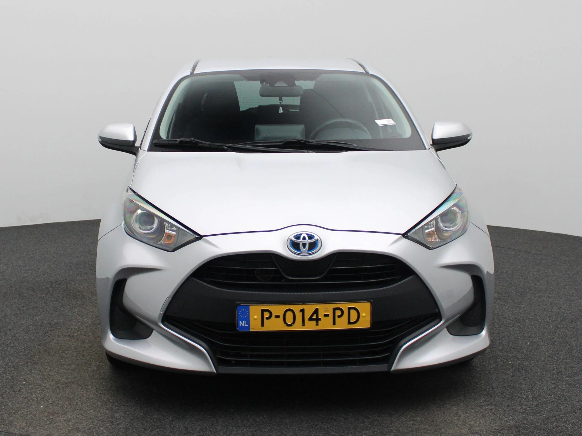 Toyota-Yaris-image-2