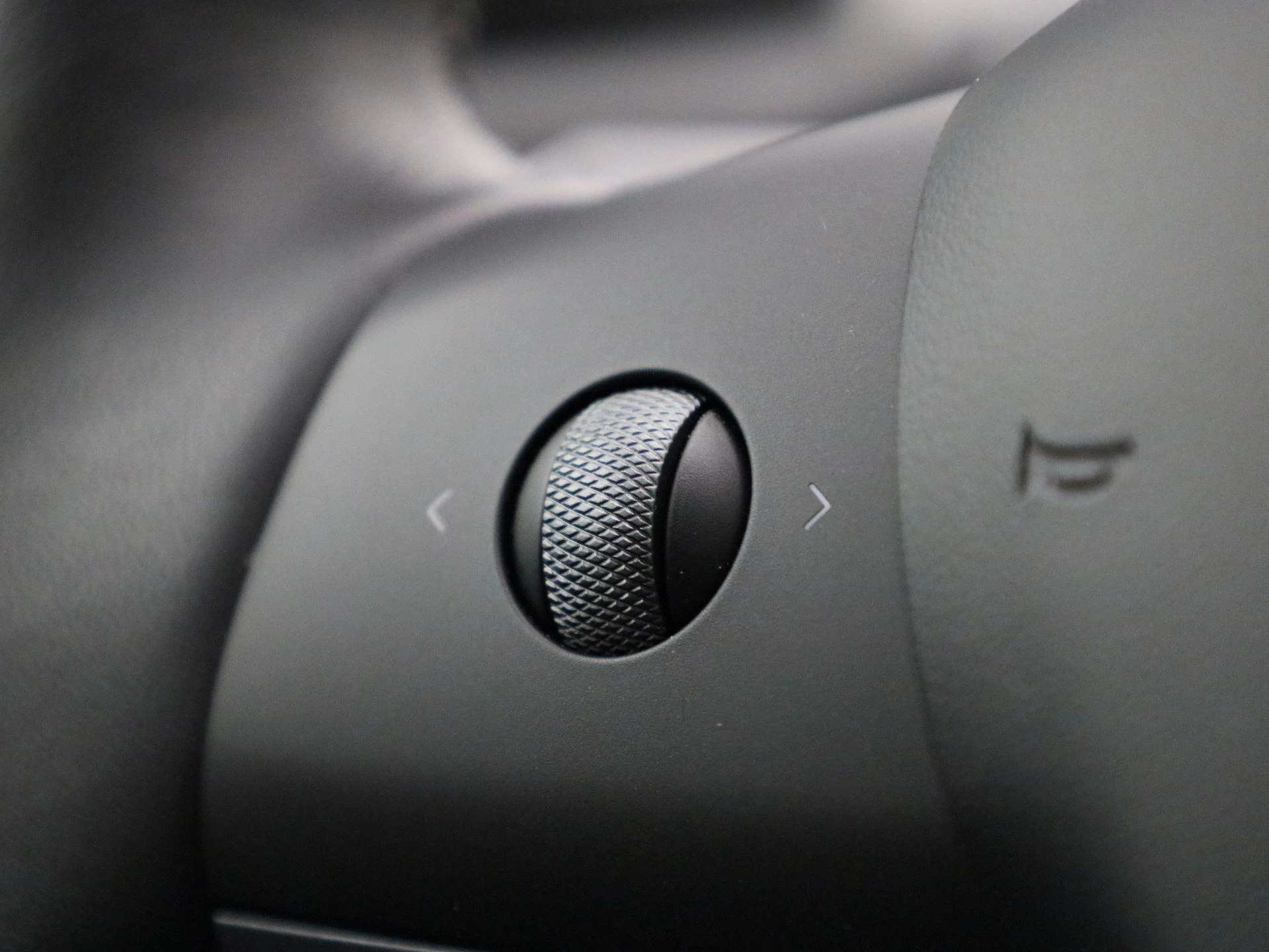 Tesla-Model Y-image-17