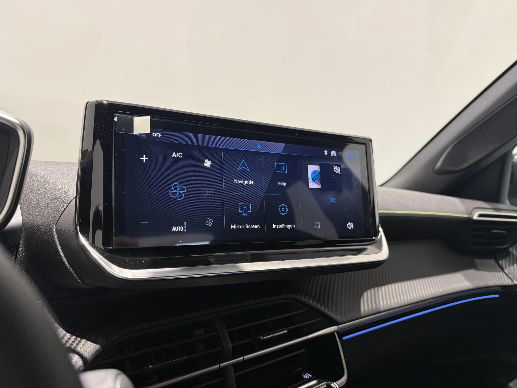 Peugeot-2008-image-18
