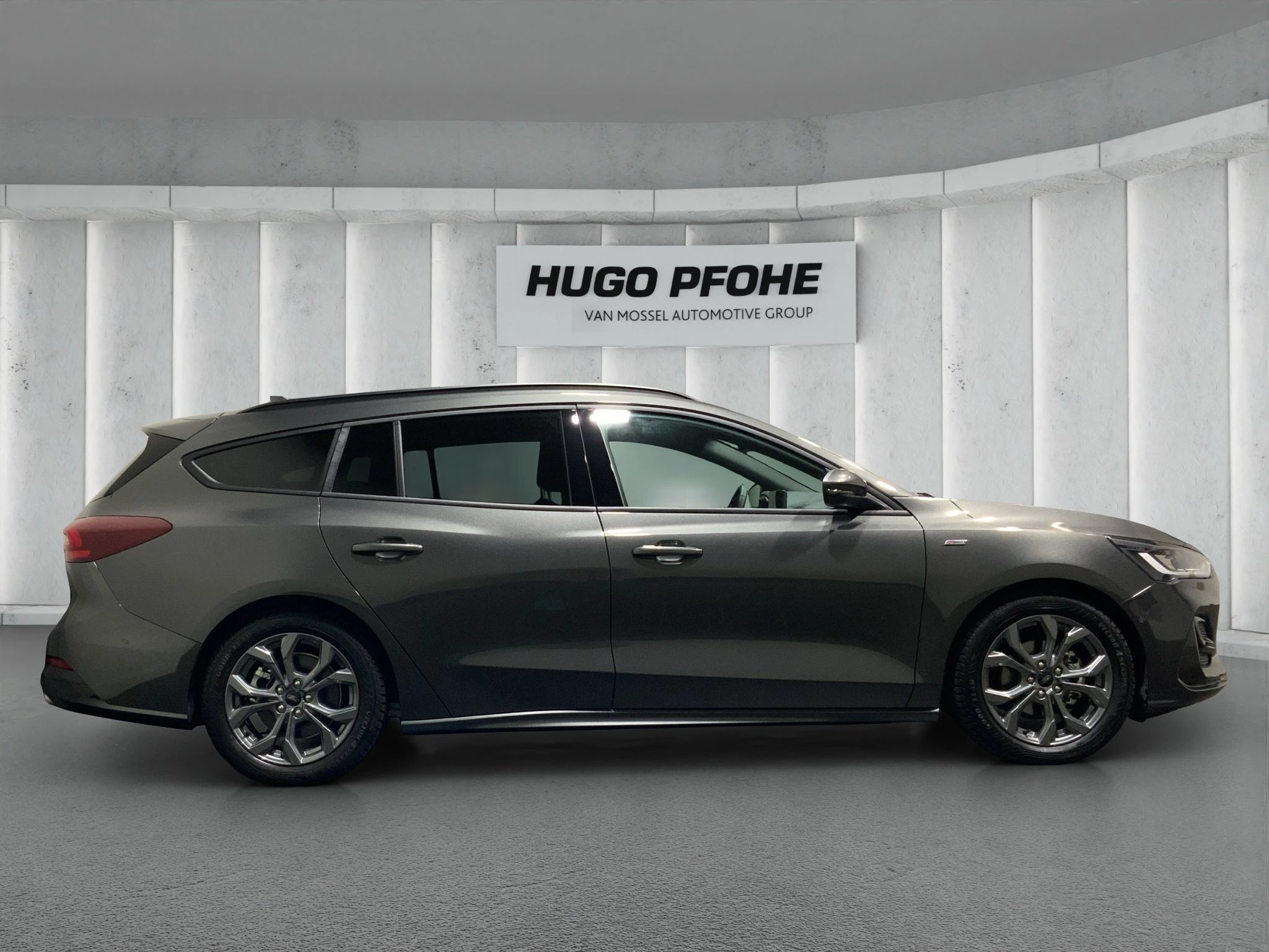 Ford Focus ST-Line X Turnier|HUD|AHK|RFK|ACC|NAVI