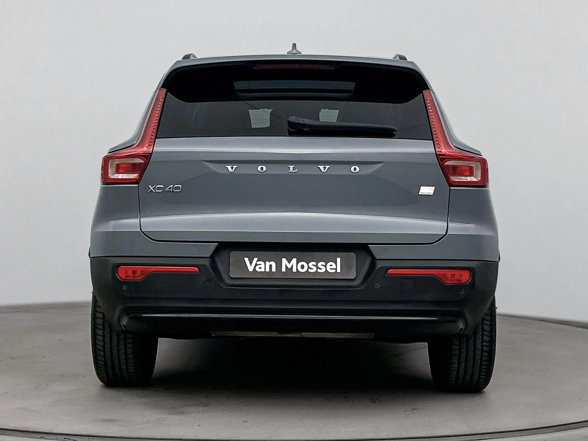 Volvo-XC40-image-2