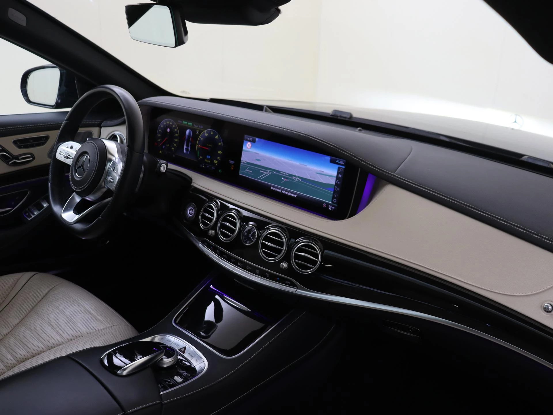 Mercedes-Benz-S-Klasse-image-3