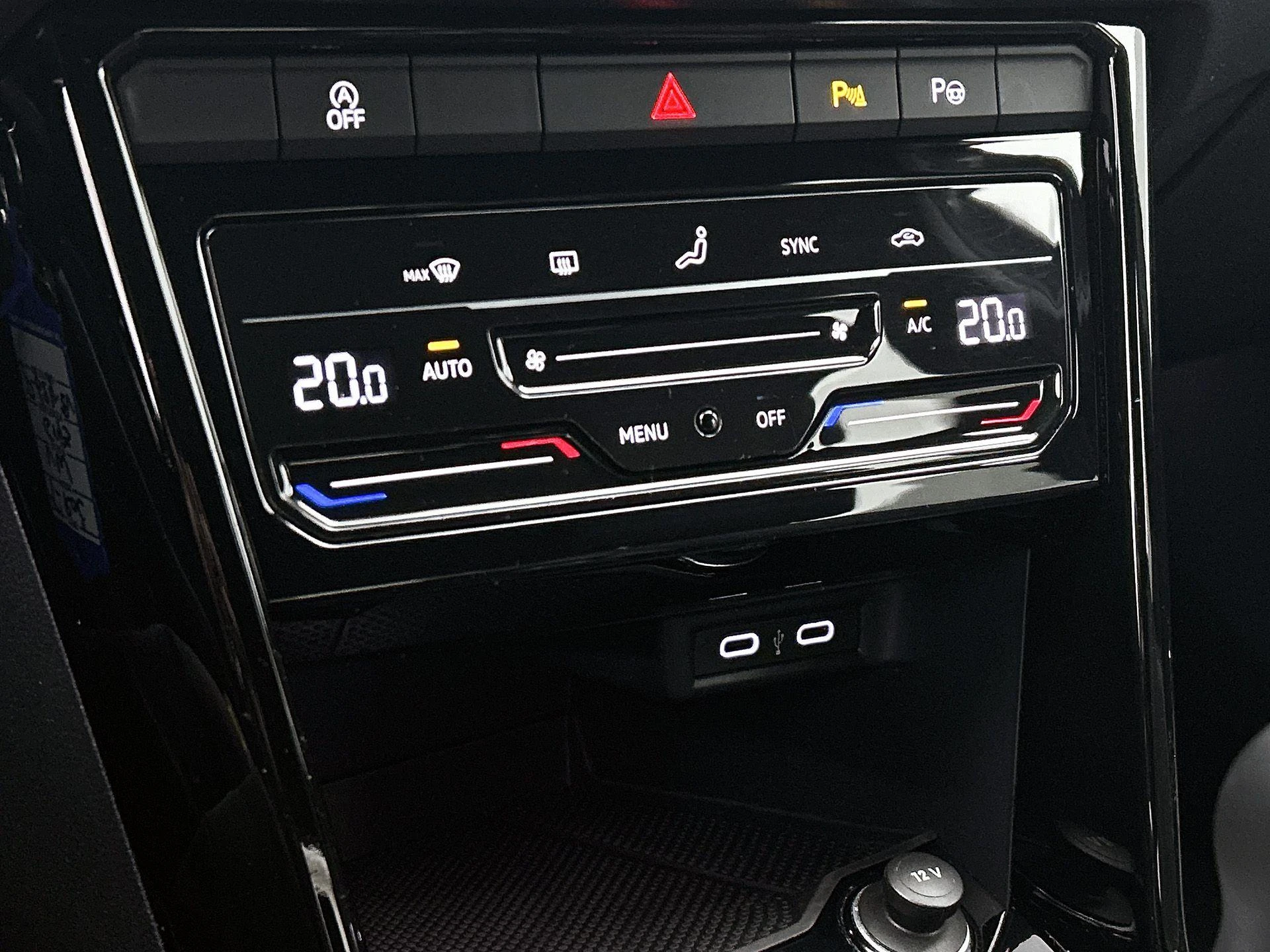 Volkswagen-T-Roc-image-17
