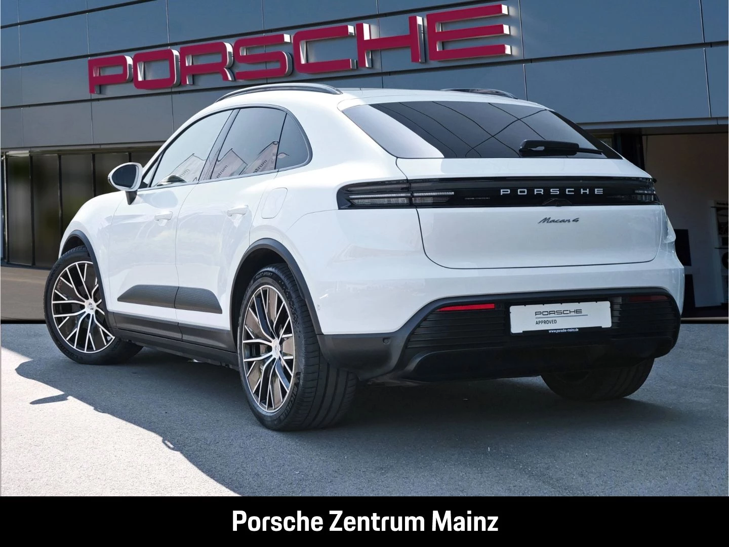 Porsche Macan 4 Luftfederung PASM 21-Zoll LED-Matrix -