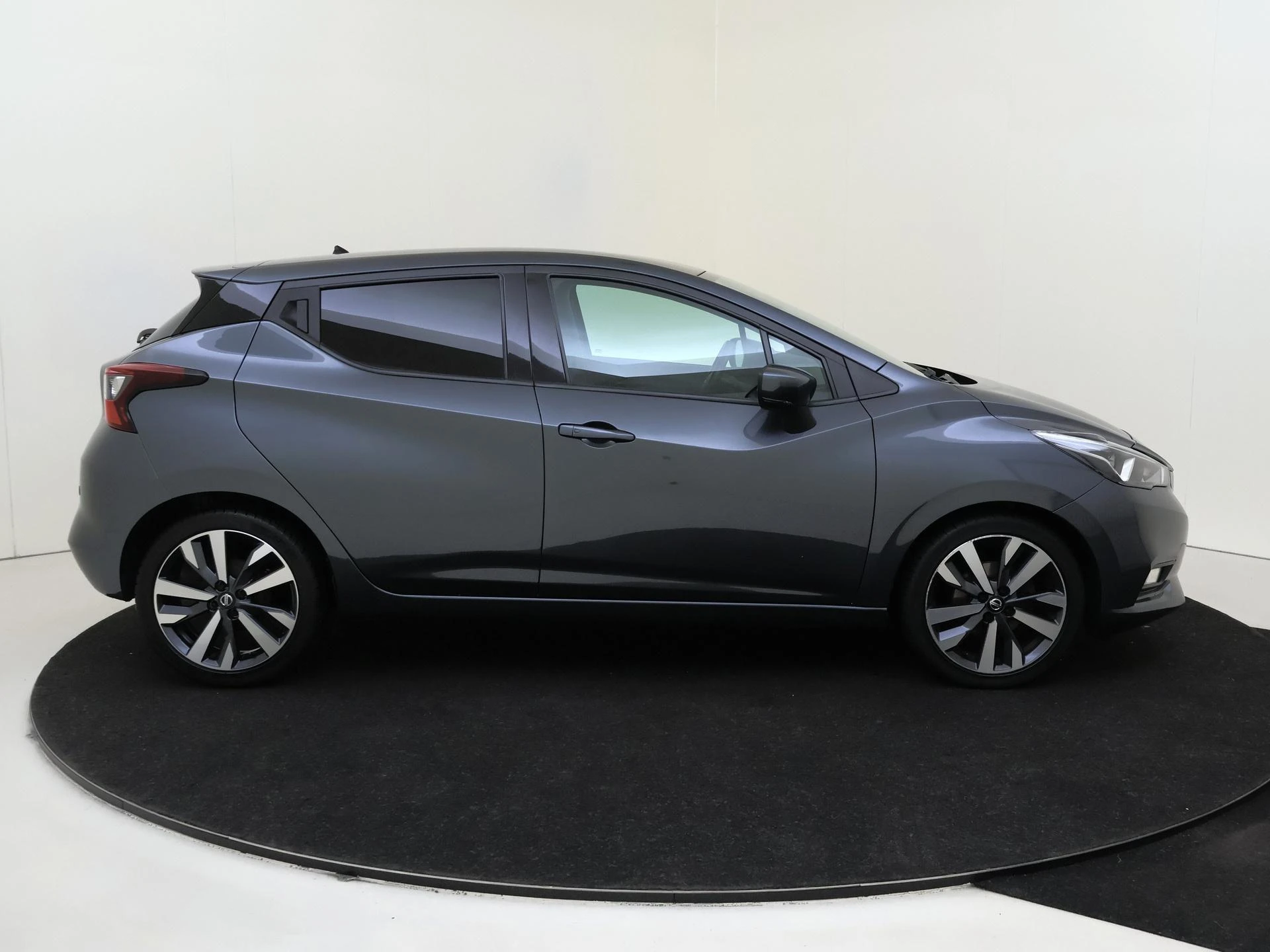 Nissan-Micra-image-8