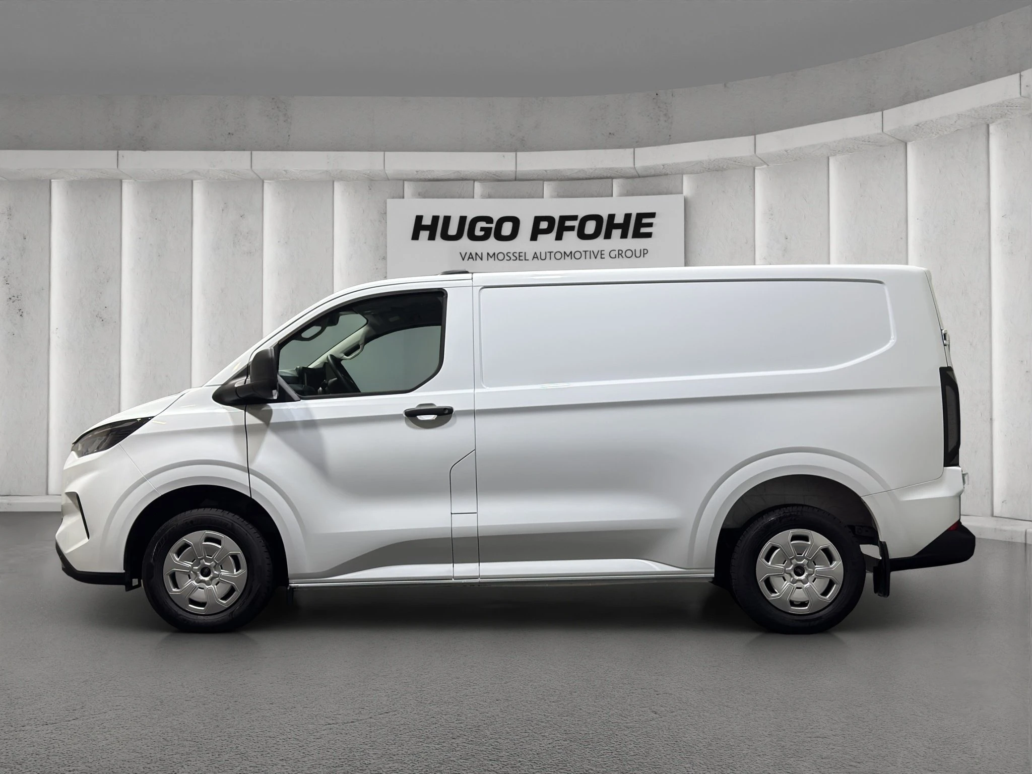 Ford-Transit Custom-image-1