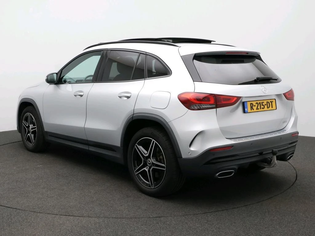 Mercedes-Benz-GLA-image-5