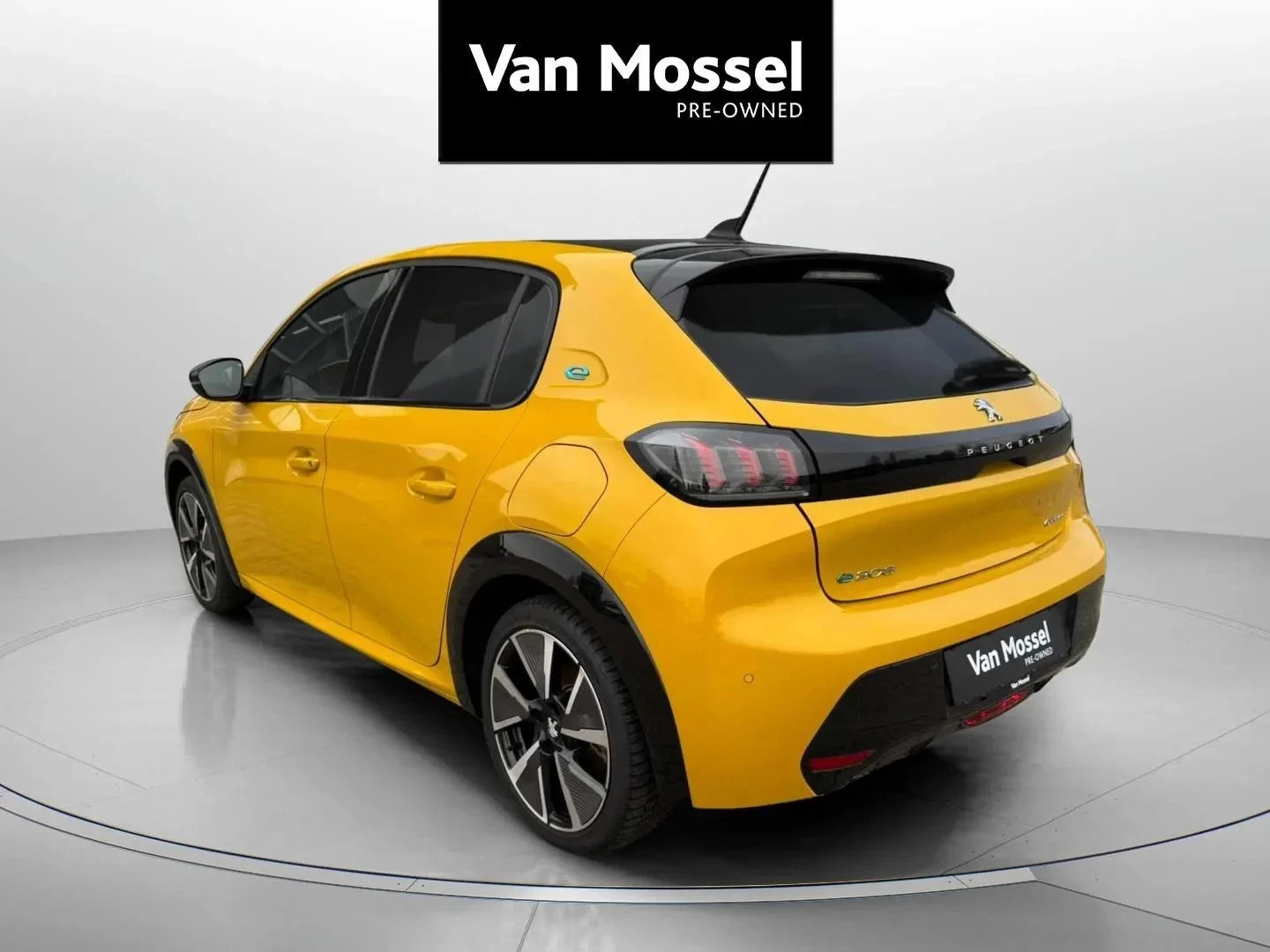 Peugeot-e-208-image-6