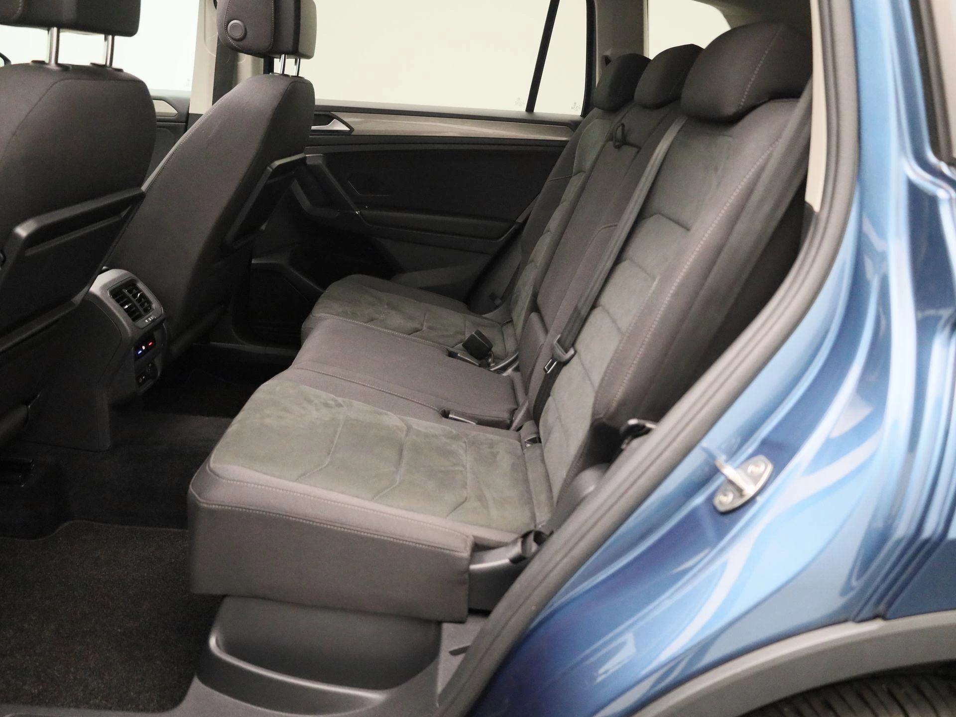 Volkswagen-Tiguan Allspace-image-10