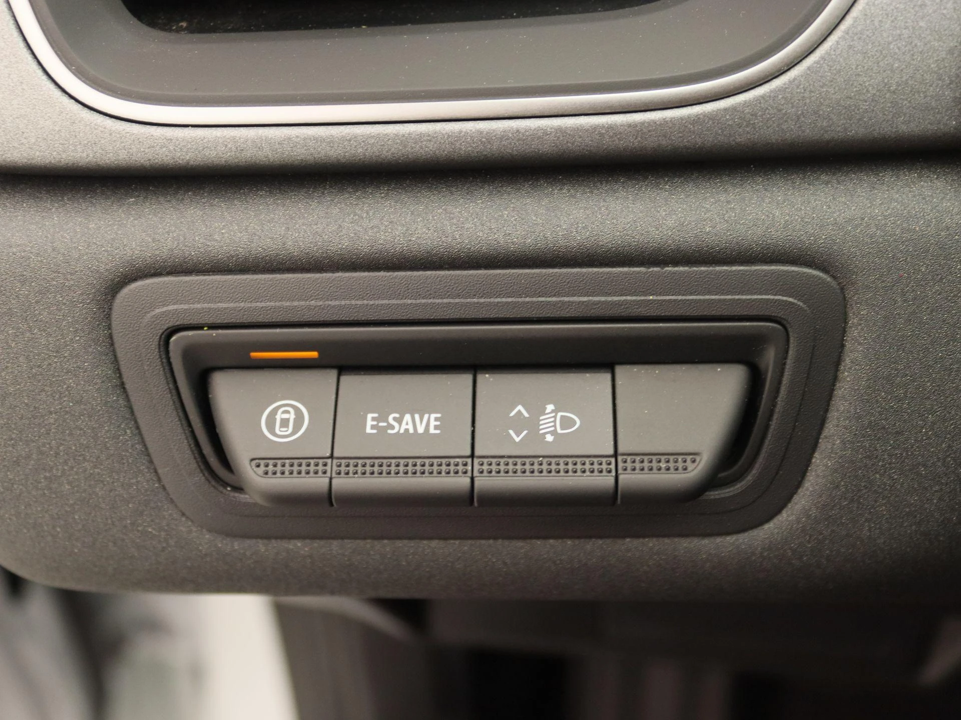 Renault-Captur-image-19