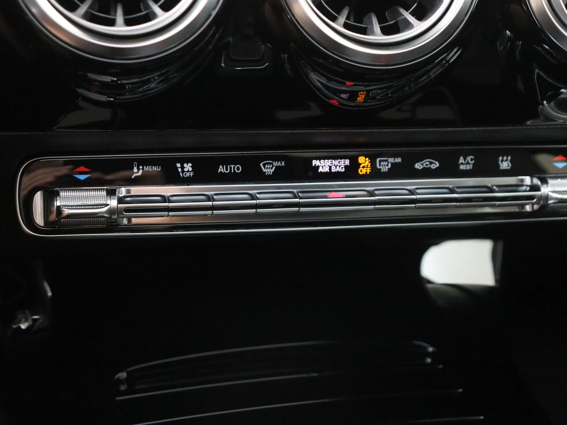 Mercedes-Benz A-Klasse 250 e Business Solution AMG Limited