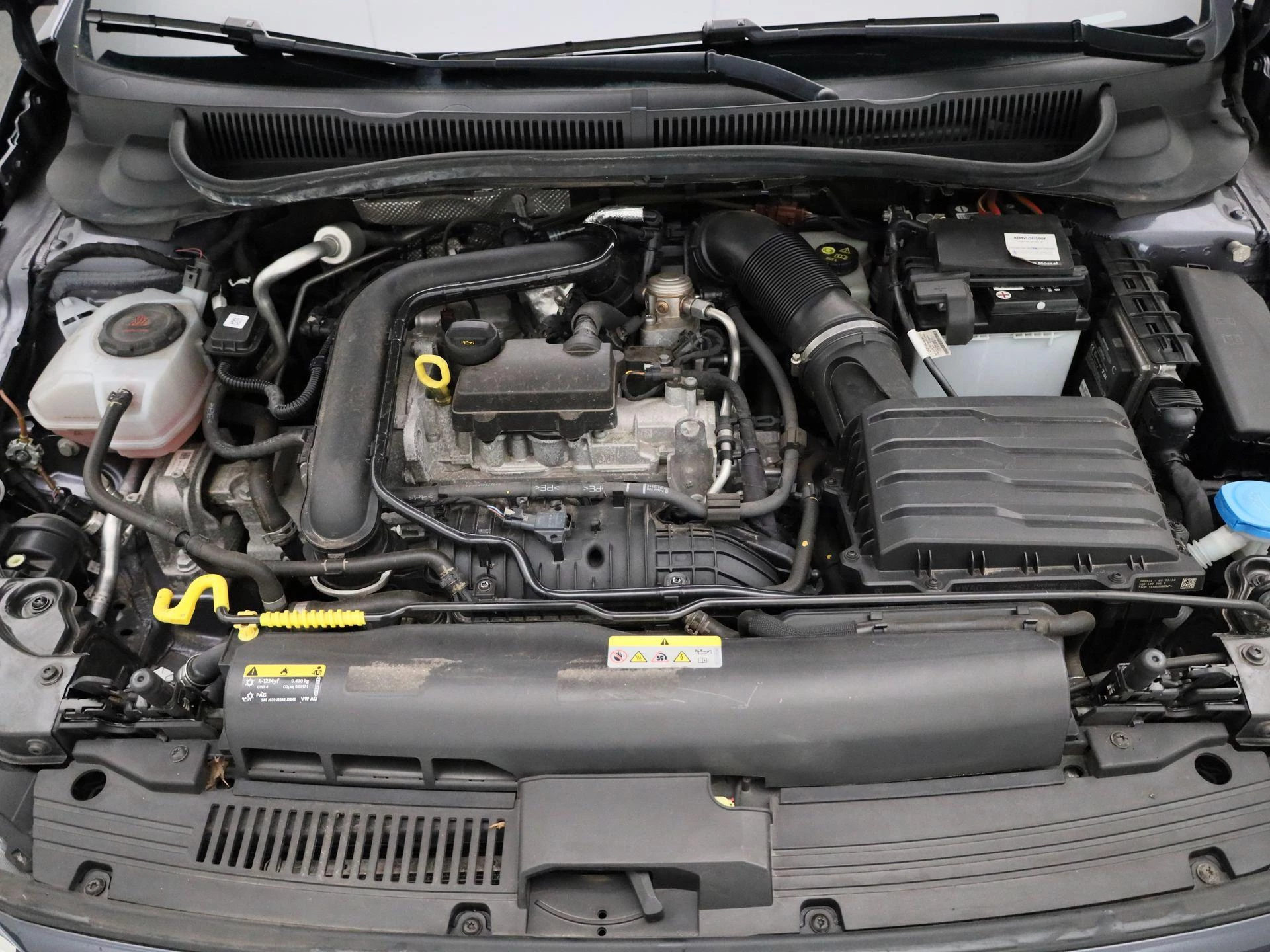Volkswagen-Polo-image-29