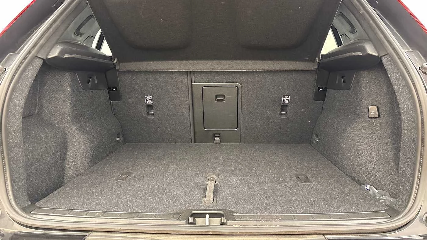 Volvo-XC40-image-4