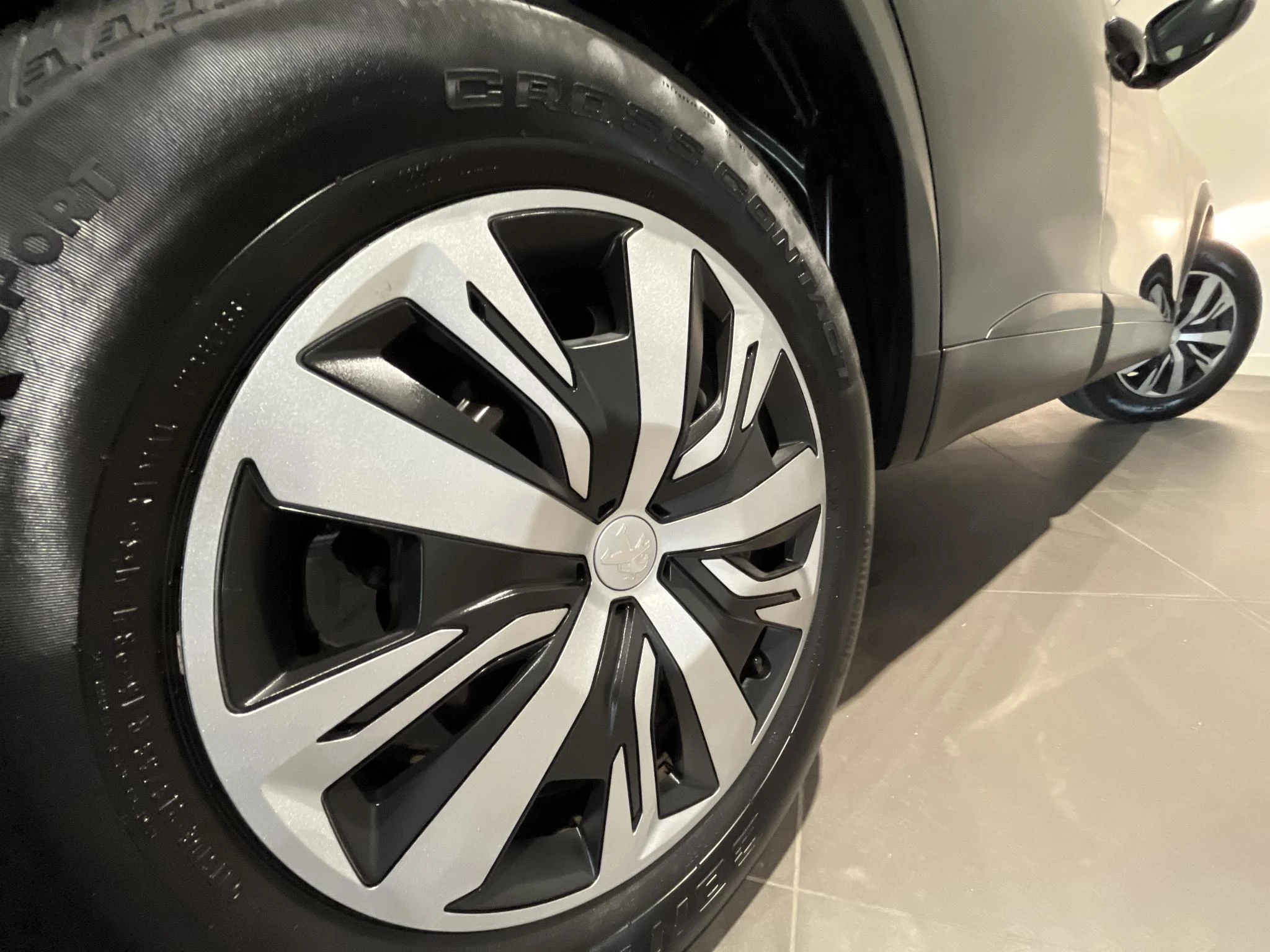 Peugeot-2008-image-17