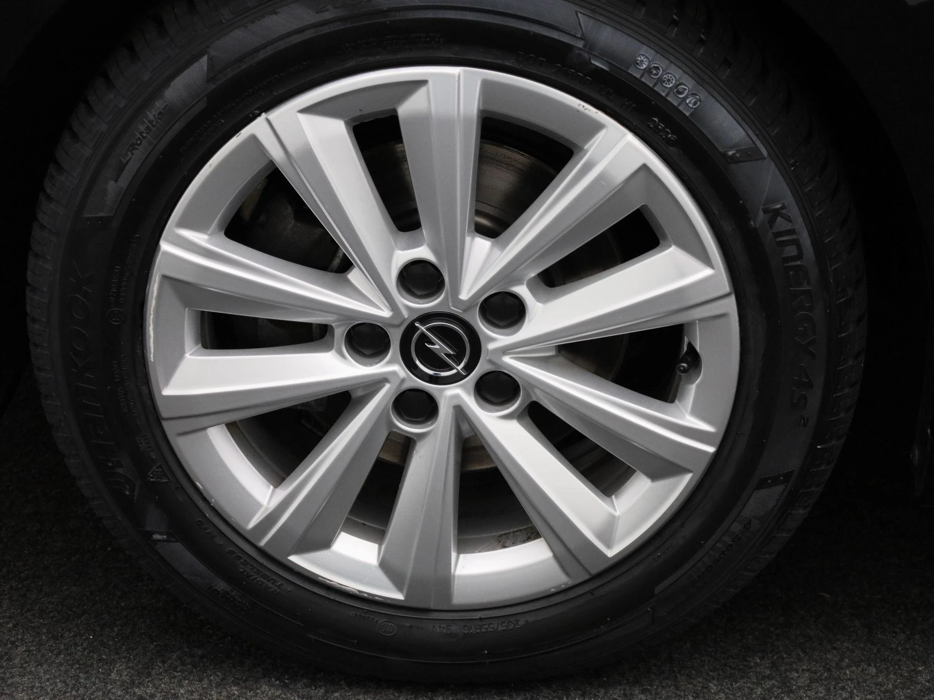 Opel-Astra-image-11