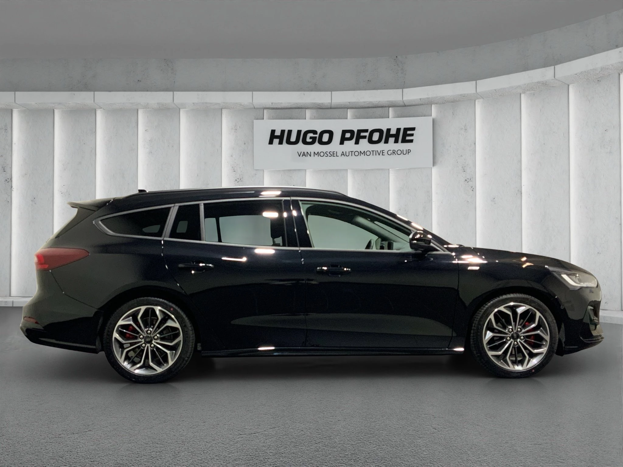 Ford Focus Turnier ST-Line X Automatik *Aktionsangebot Mailight*
