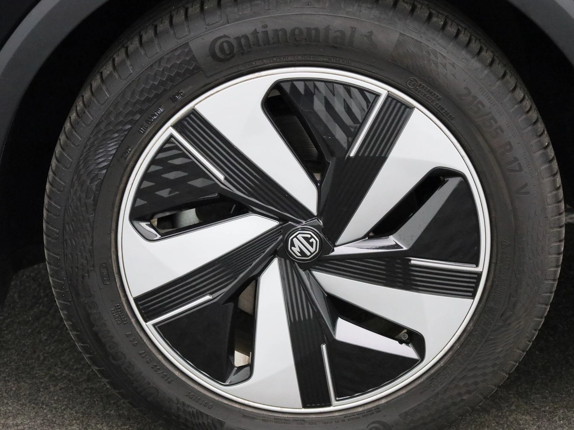 MG ZS EV Standard Range Luxury 50 kWh