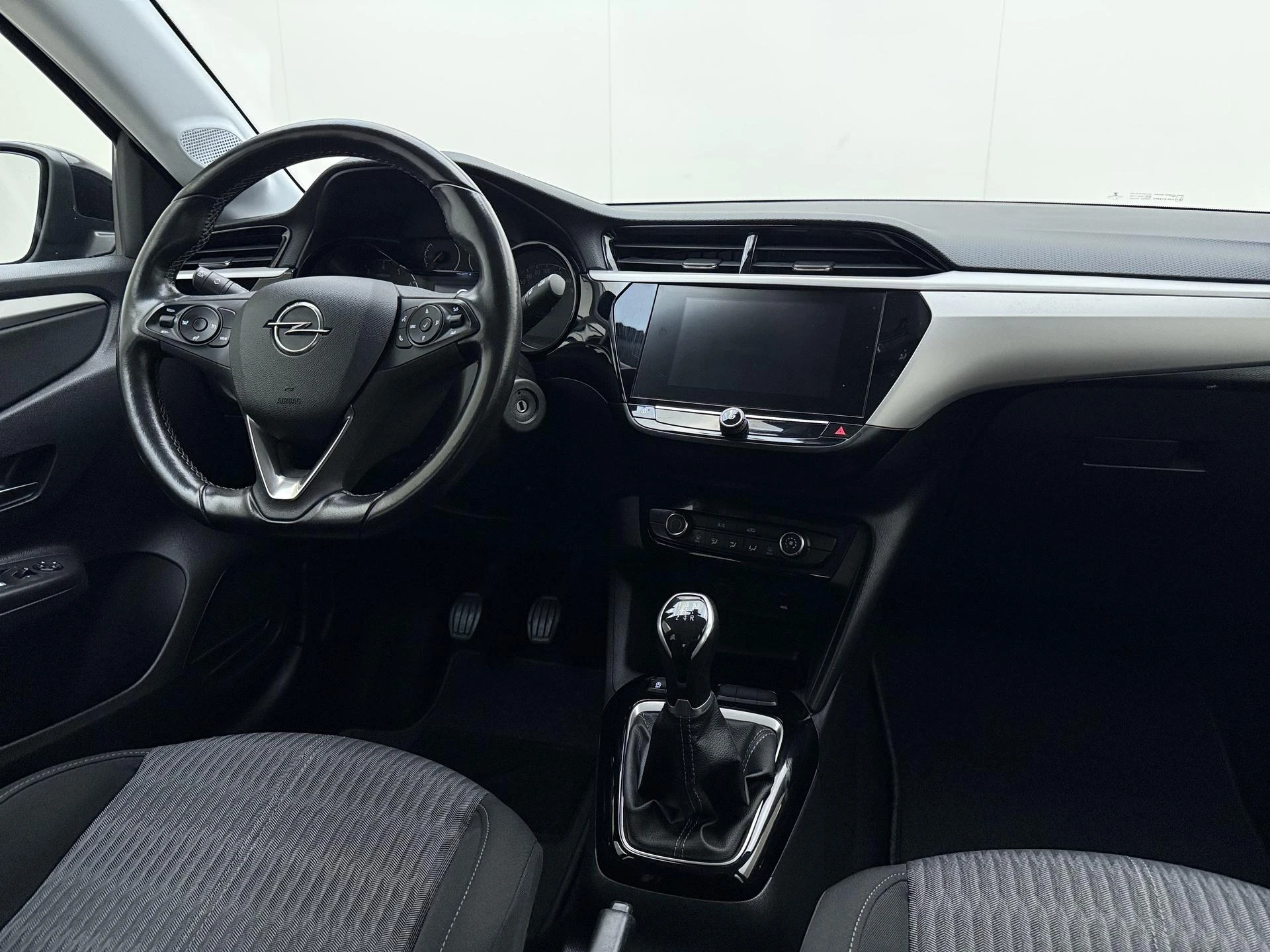 Opel-Corsa-image-19