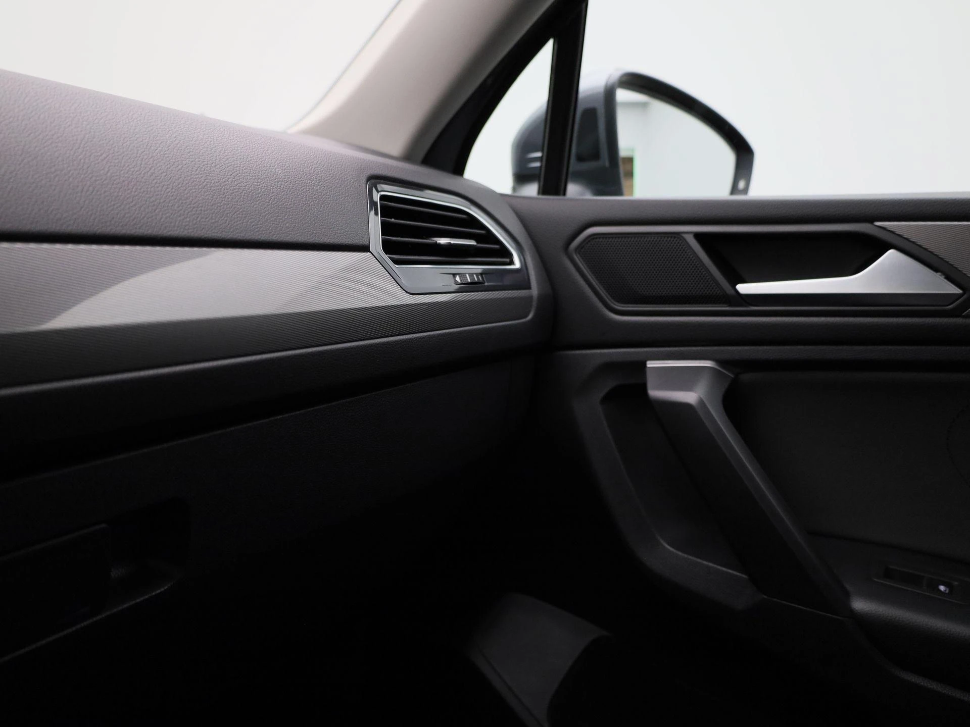 Volkswagen-Tiguan Allspace-image-30