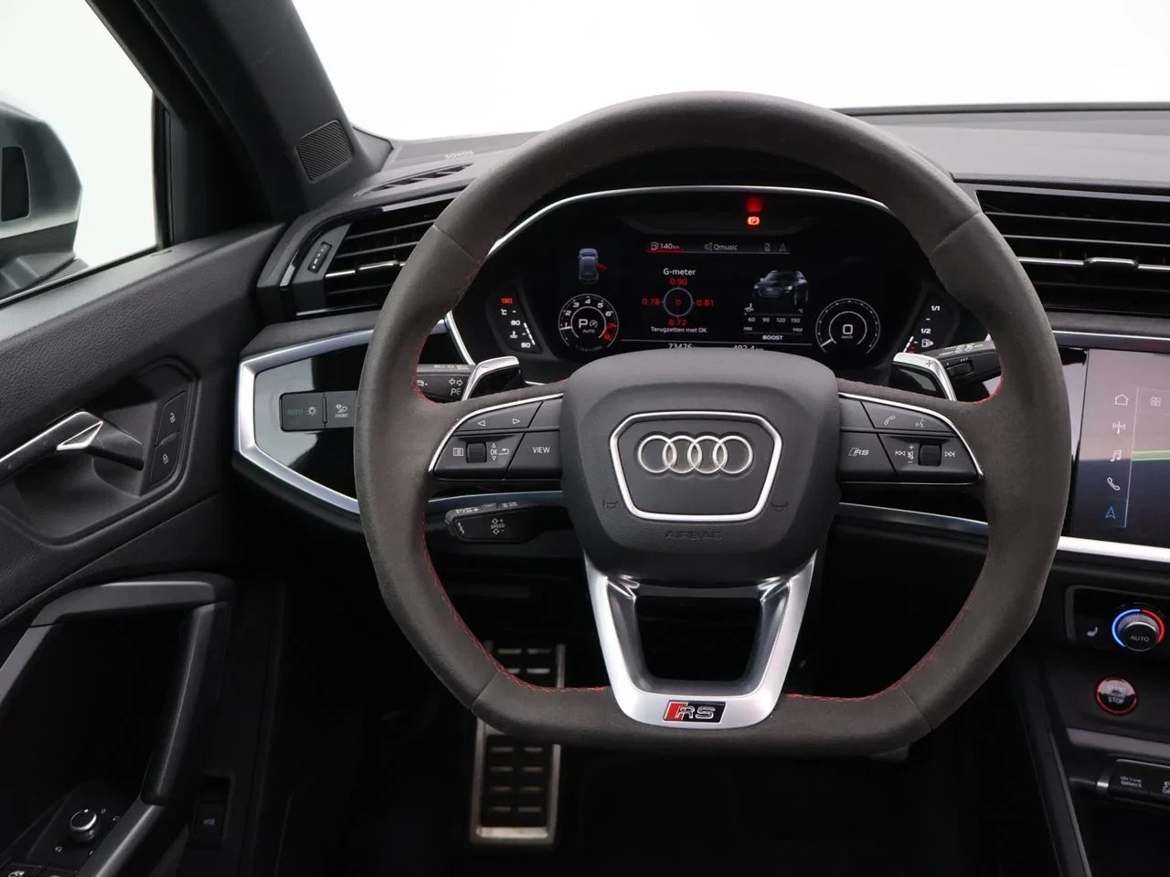 Audi-RSQ3-image-11