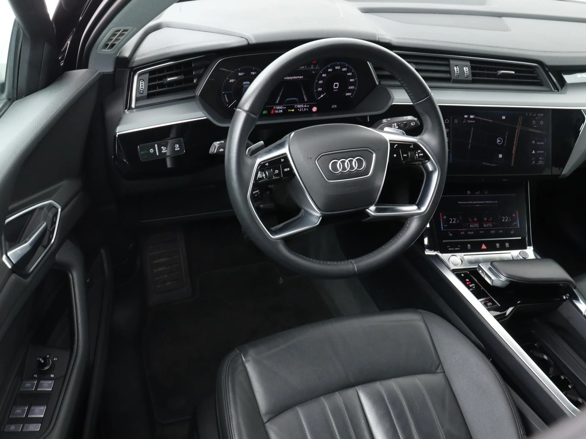 Audi-e-tron-image-13