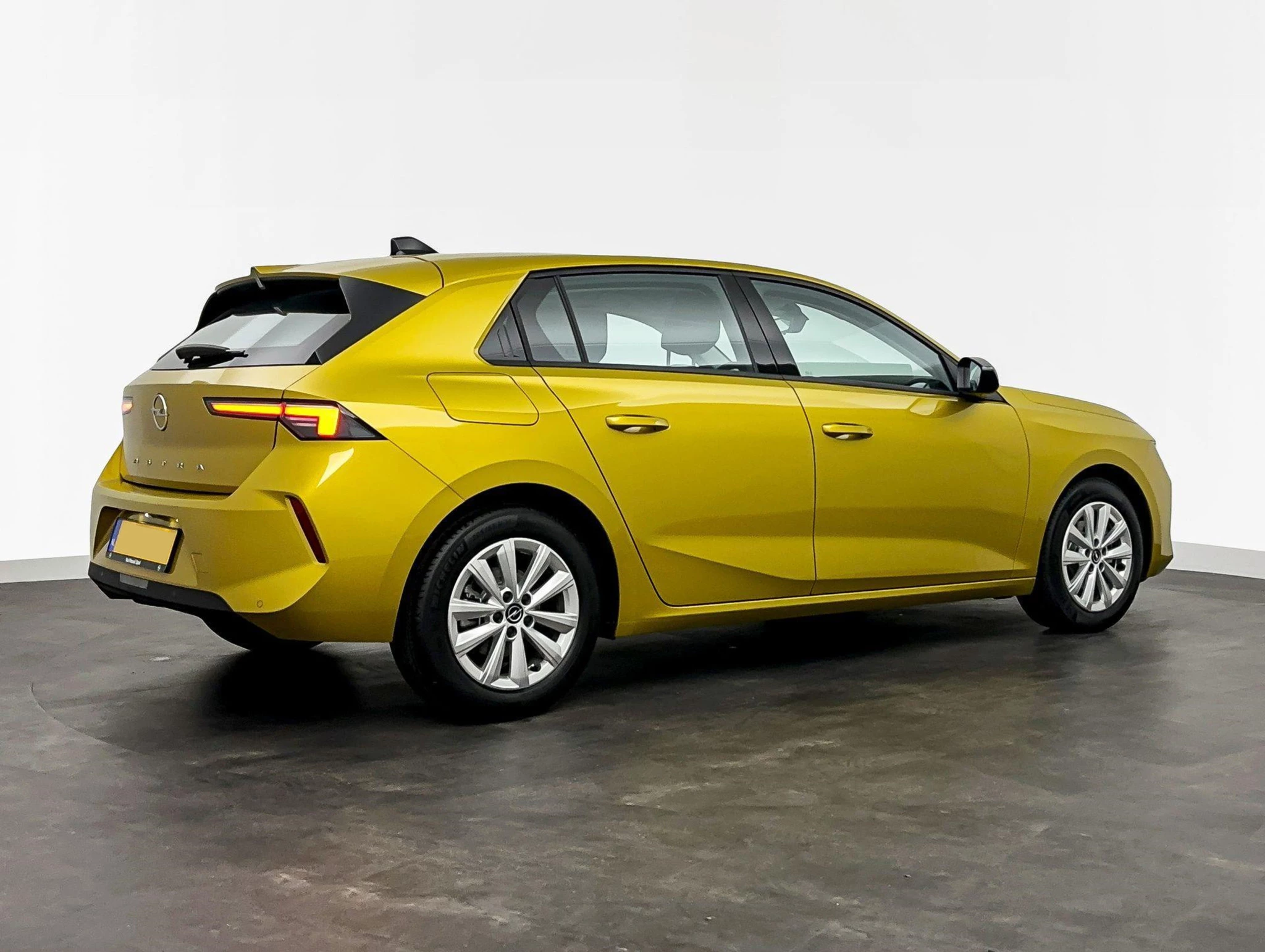 Opel-Astra-image-4