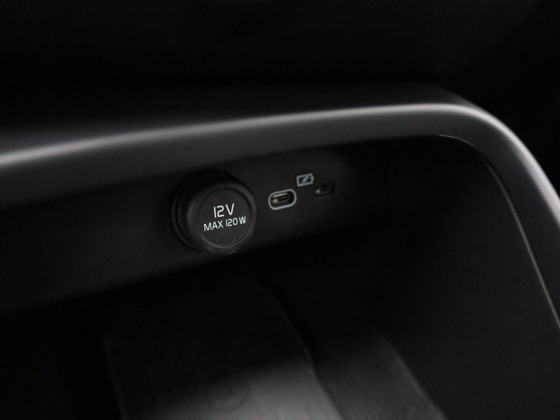 Volvo-XC40-image-20