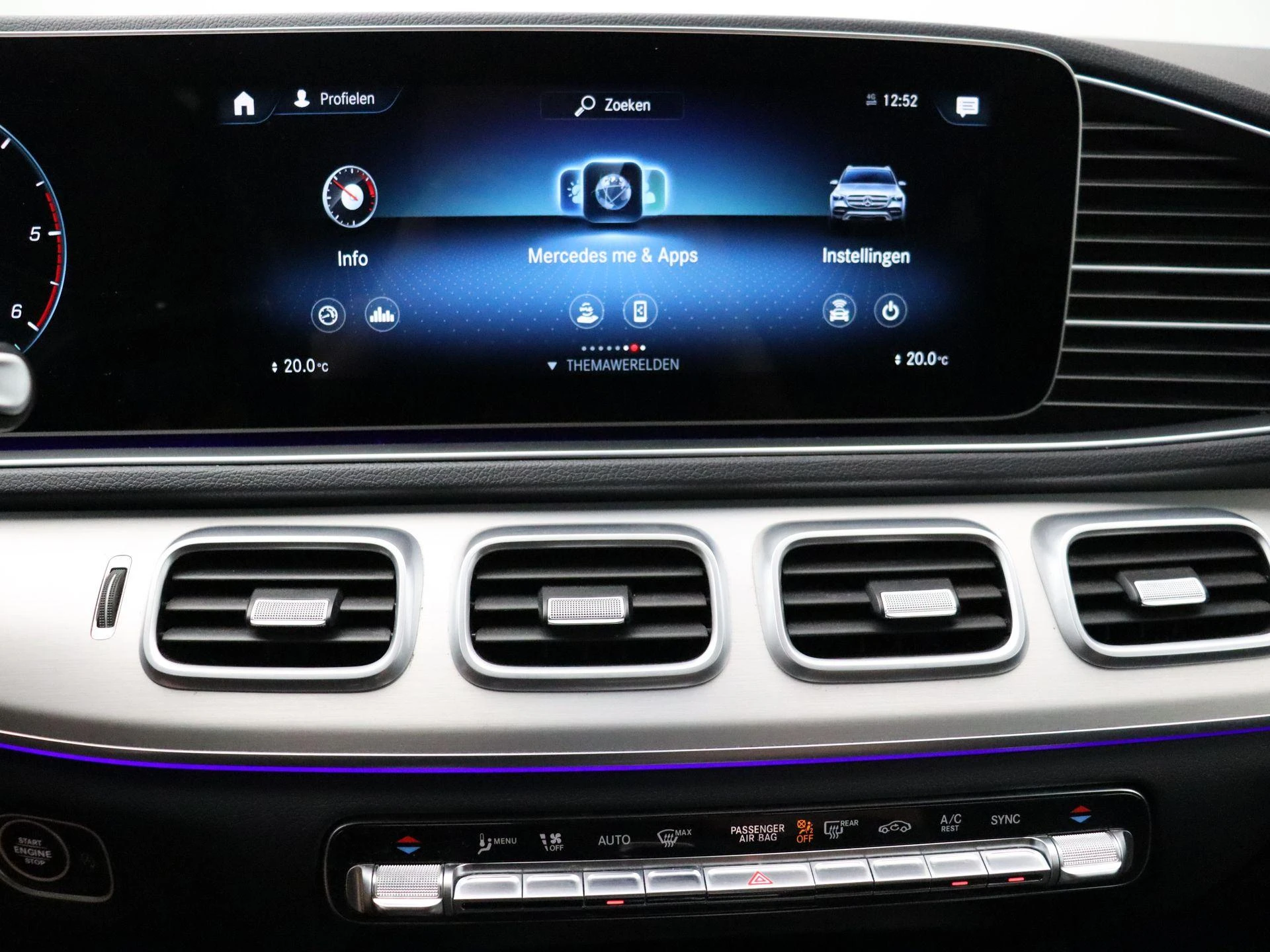 Mercedes-Benz-GLE-image-17