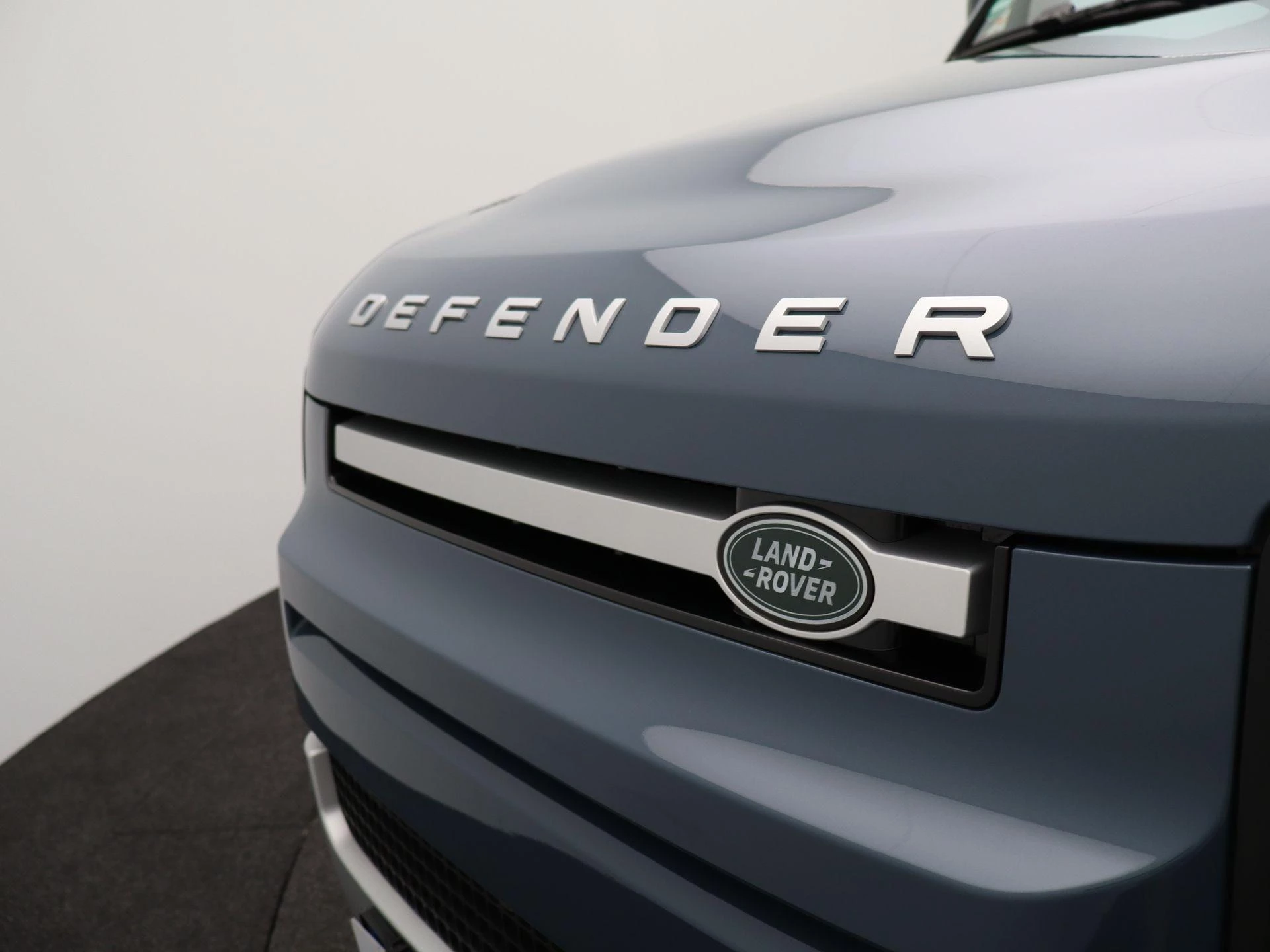 Land Rover-Defender-image-37