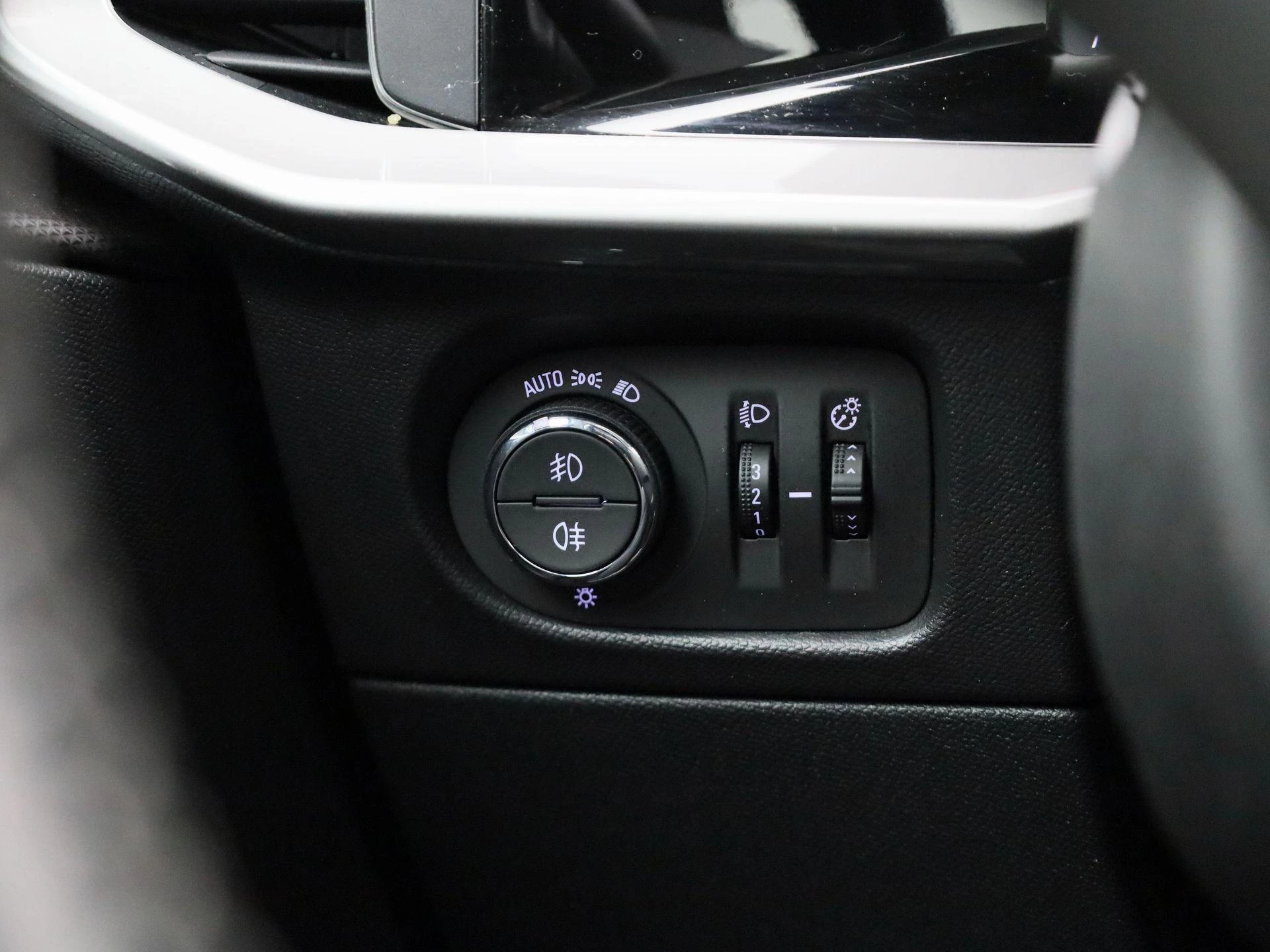 Opel-Mokka-e-image-24