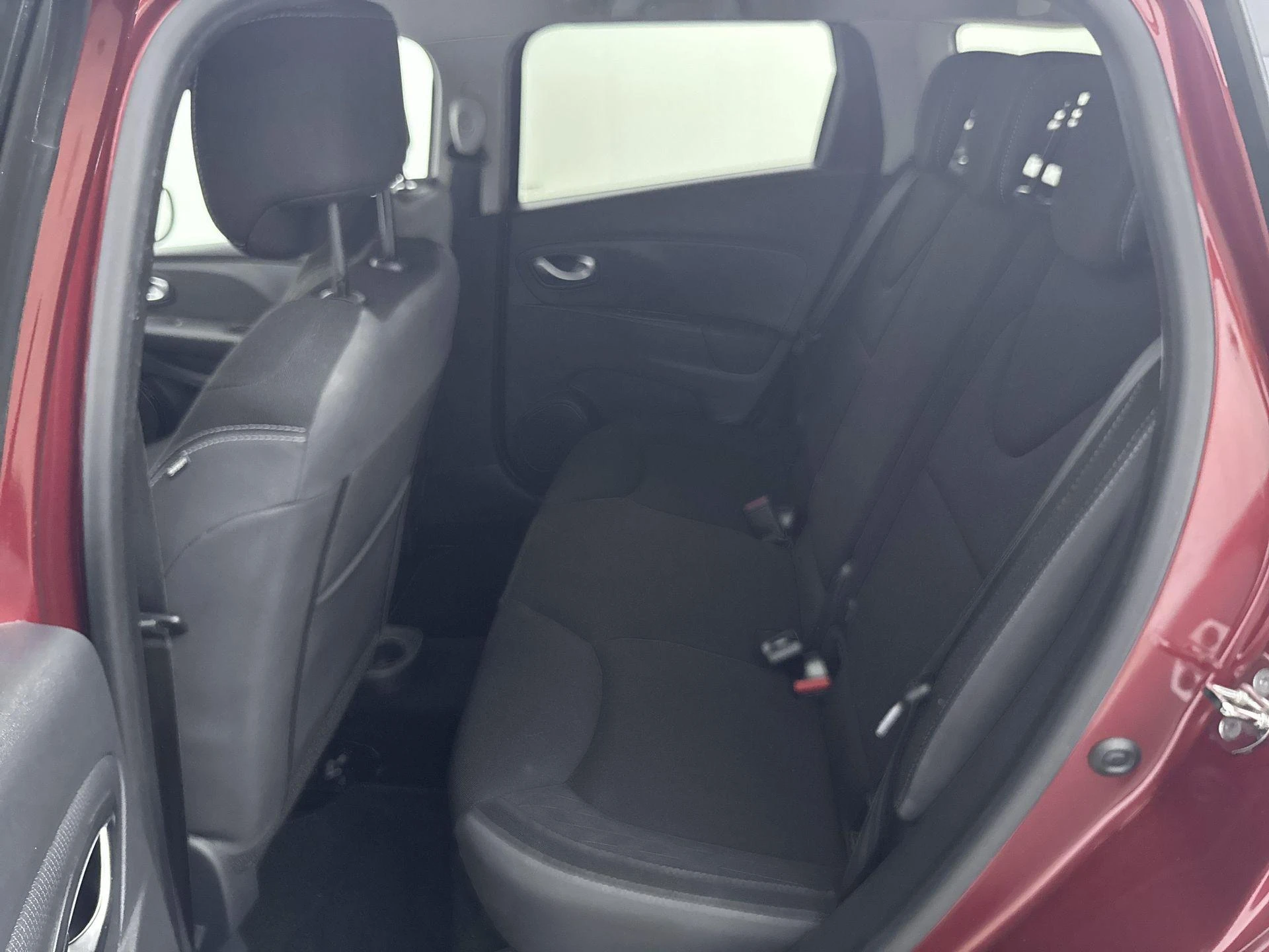 Renault-Clio-image-23
