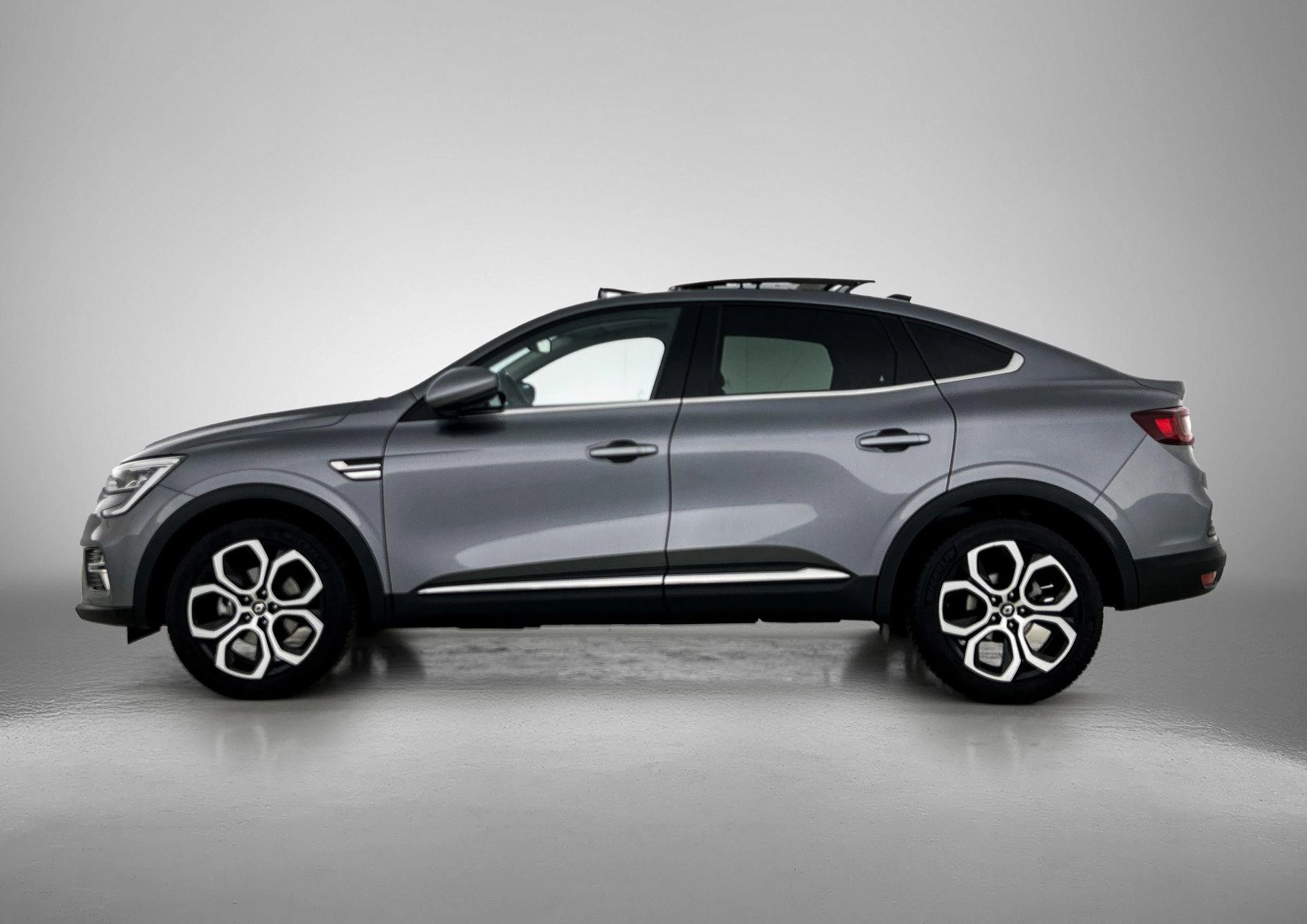 Renault Arkana 1.6 E-Tech Hybrid 145 Intens