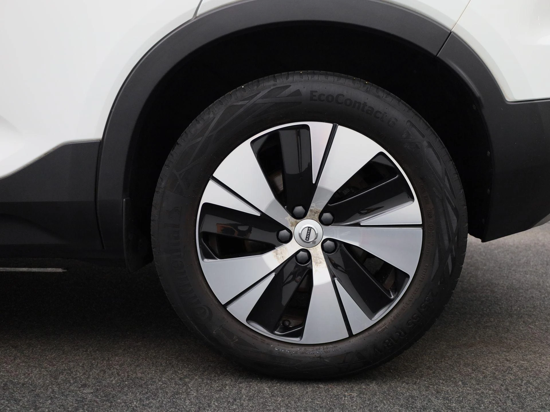 Volvo-XC40-image-13