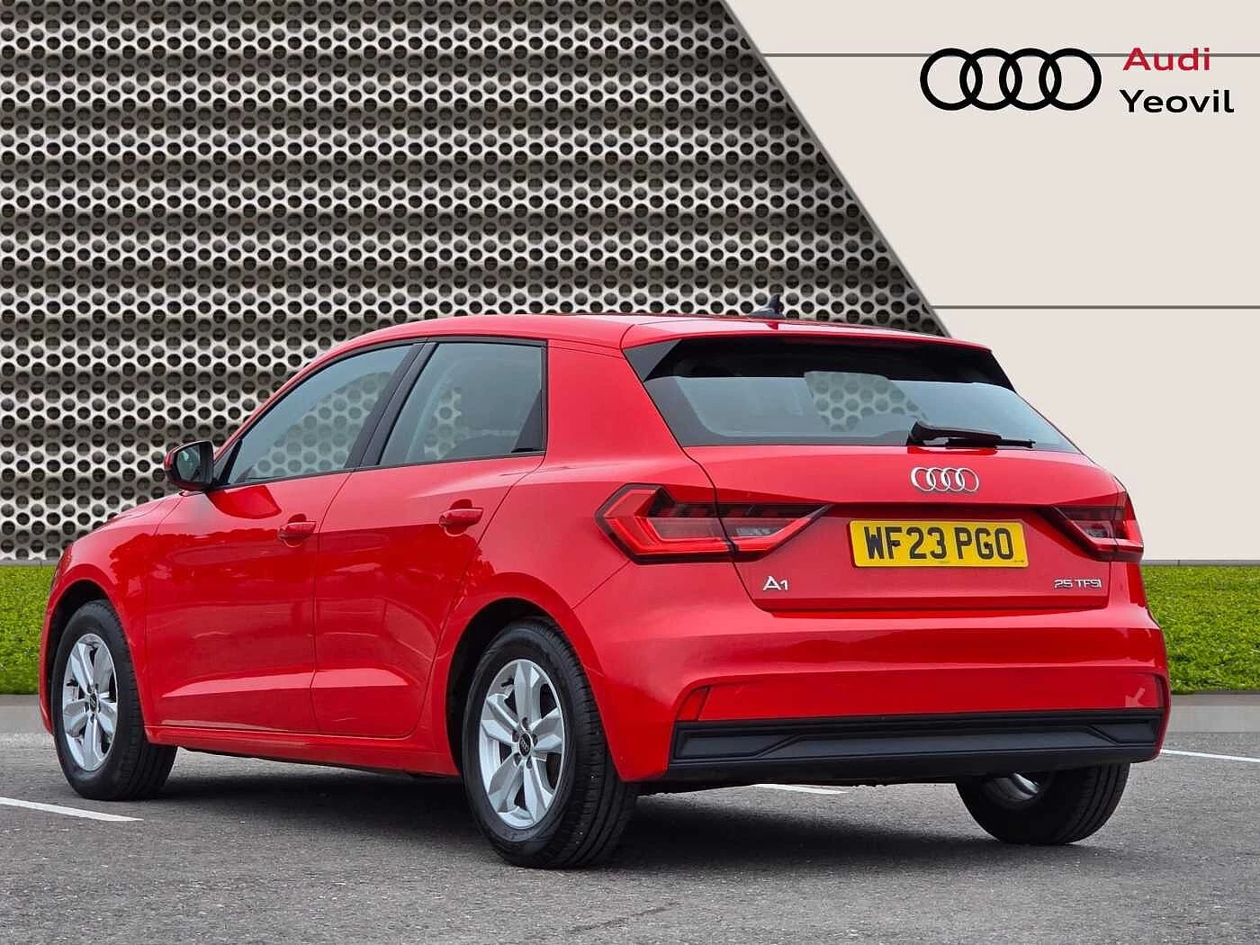 Audi-A1 Sportback-image-2