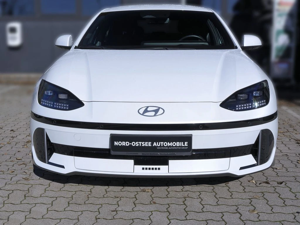 Hyundai-IONIQ 6-image-3