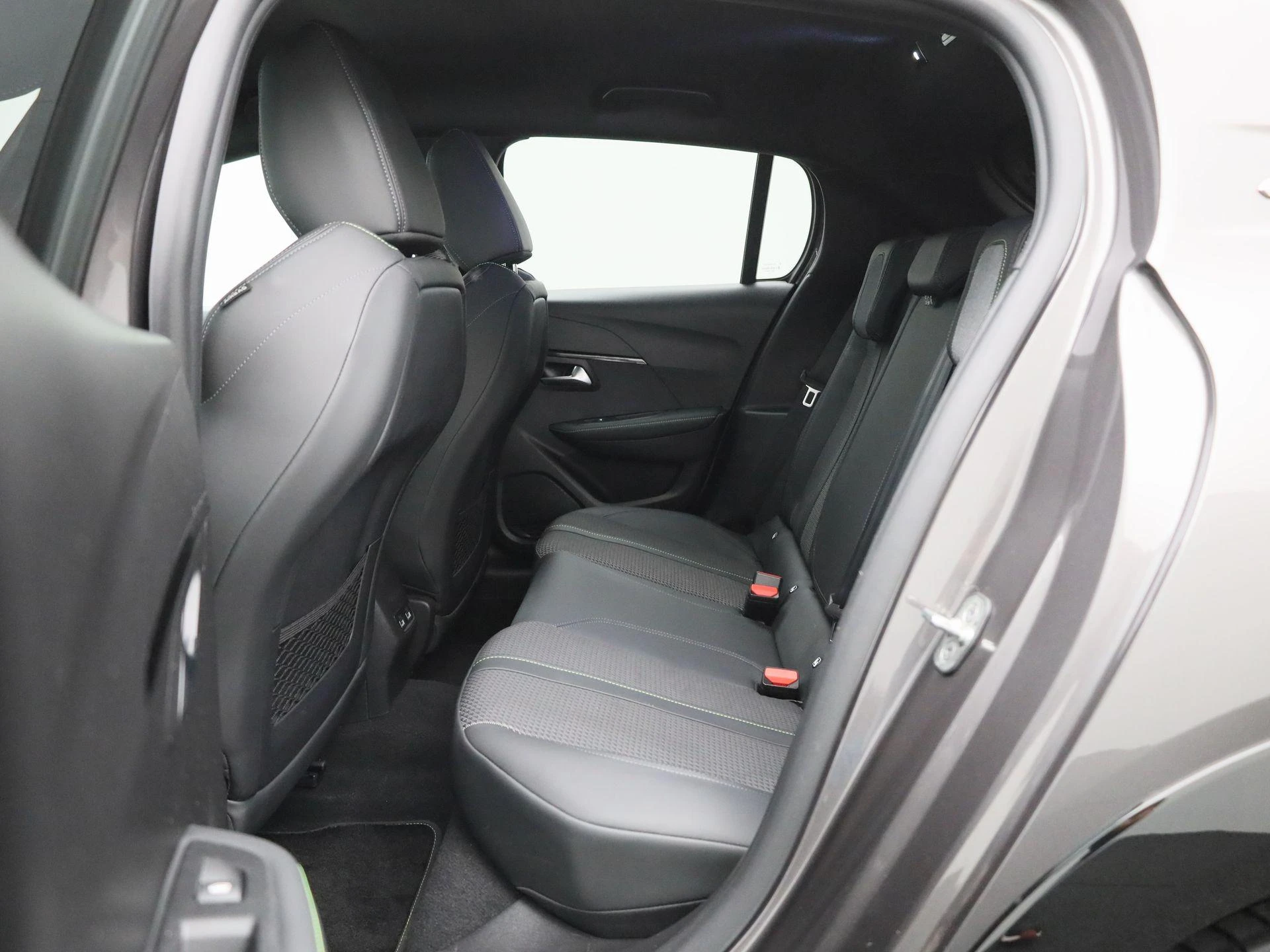 Peugeot-208-image-11