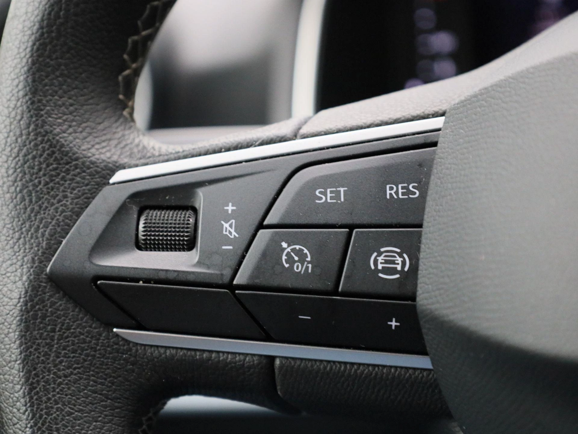 SEAT-Arona-image-17