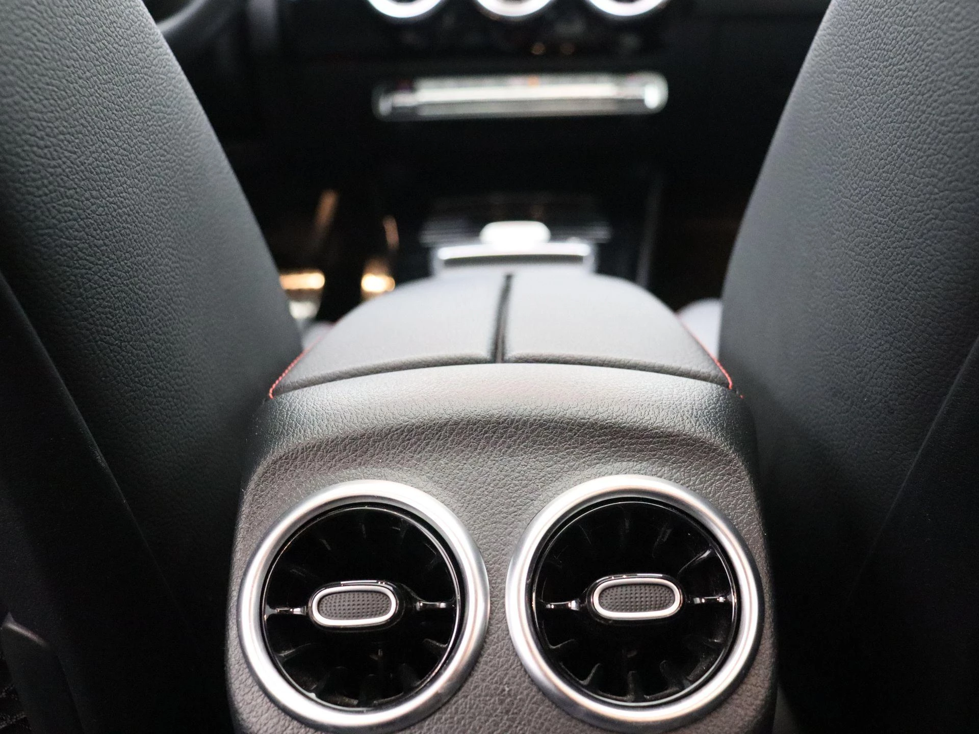 Mercedes-Benz Classe A 250 e Berline AMG Line + PANORAMISCH DAK + CARPLAY +