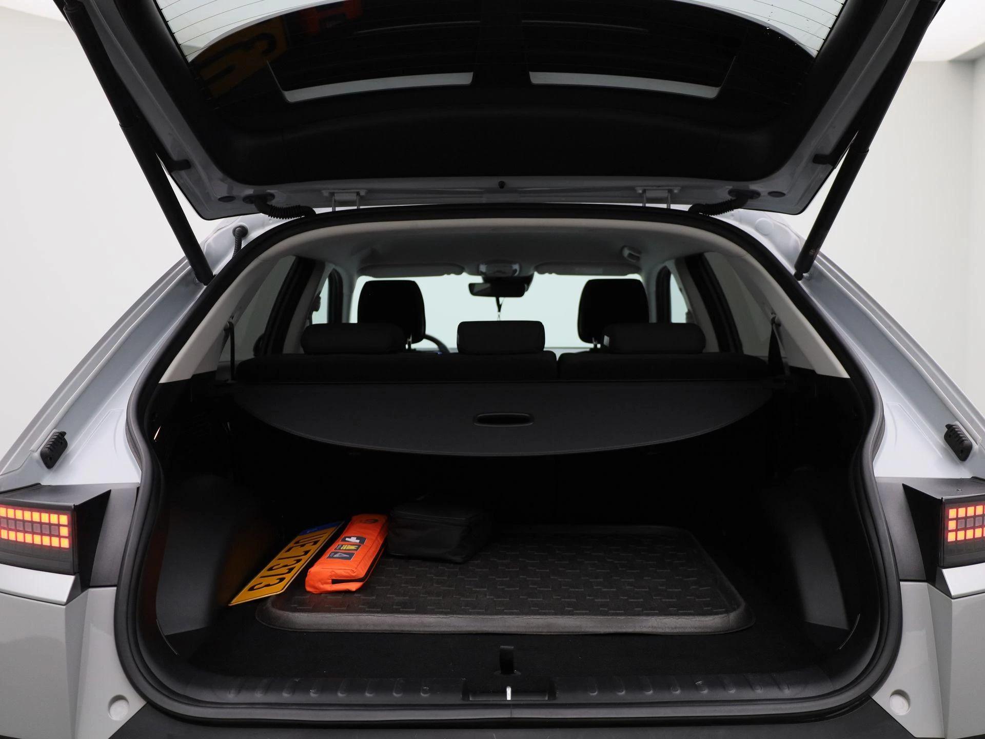 Hyundai-IONIQ 5-image-12