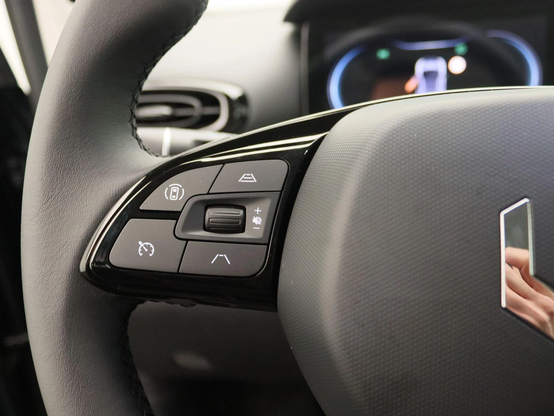 Leapmotor-T03-image-18