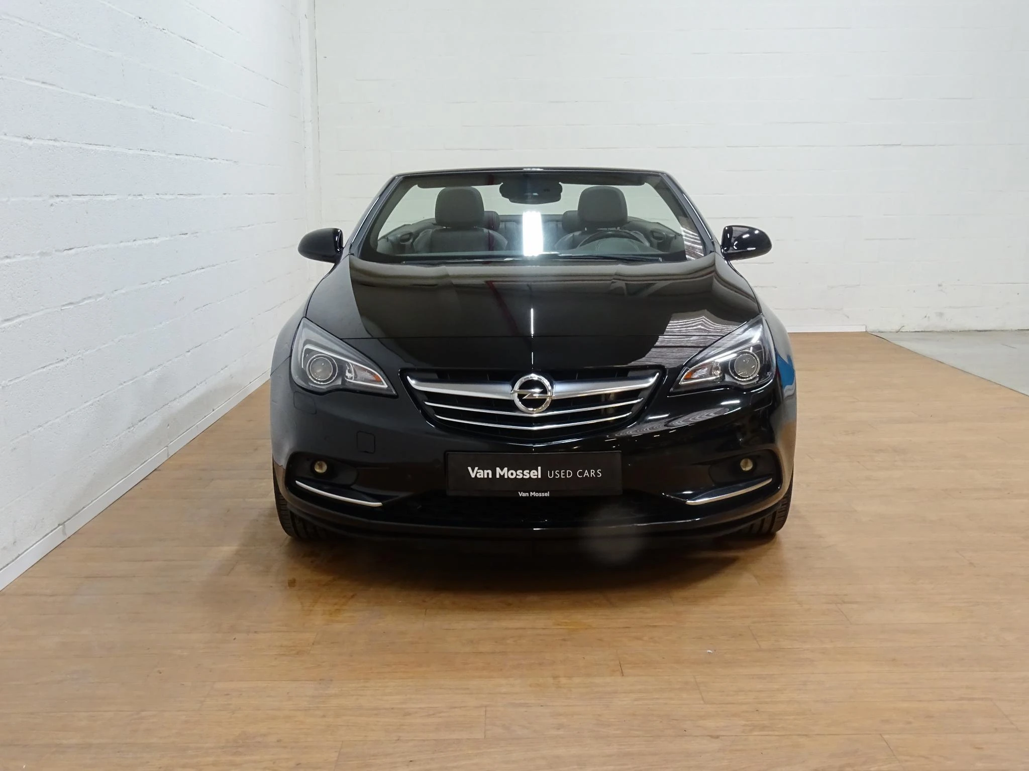 Opel-Cascada-image-1