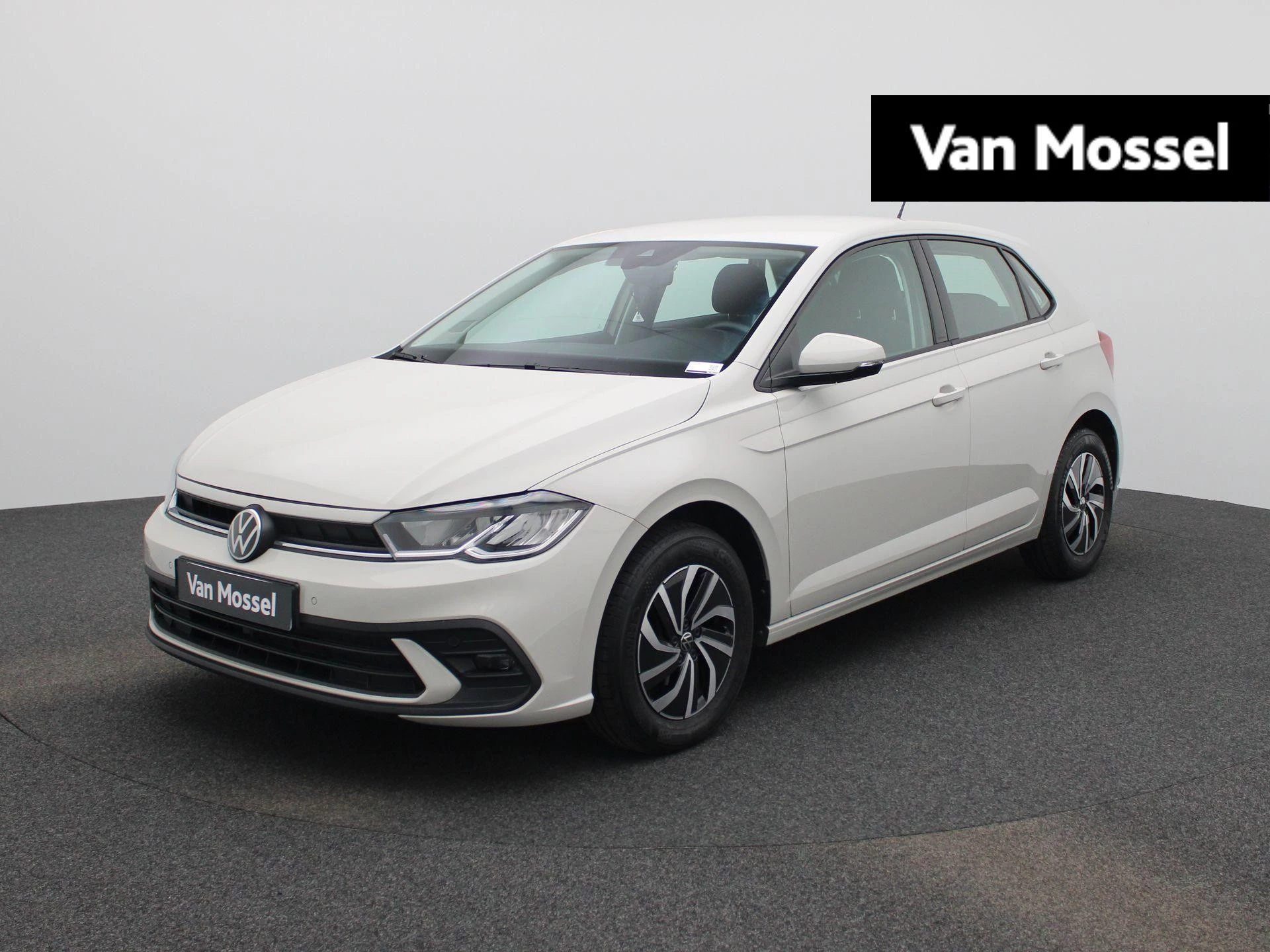 Volkswagen-Polo-image-0