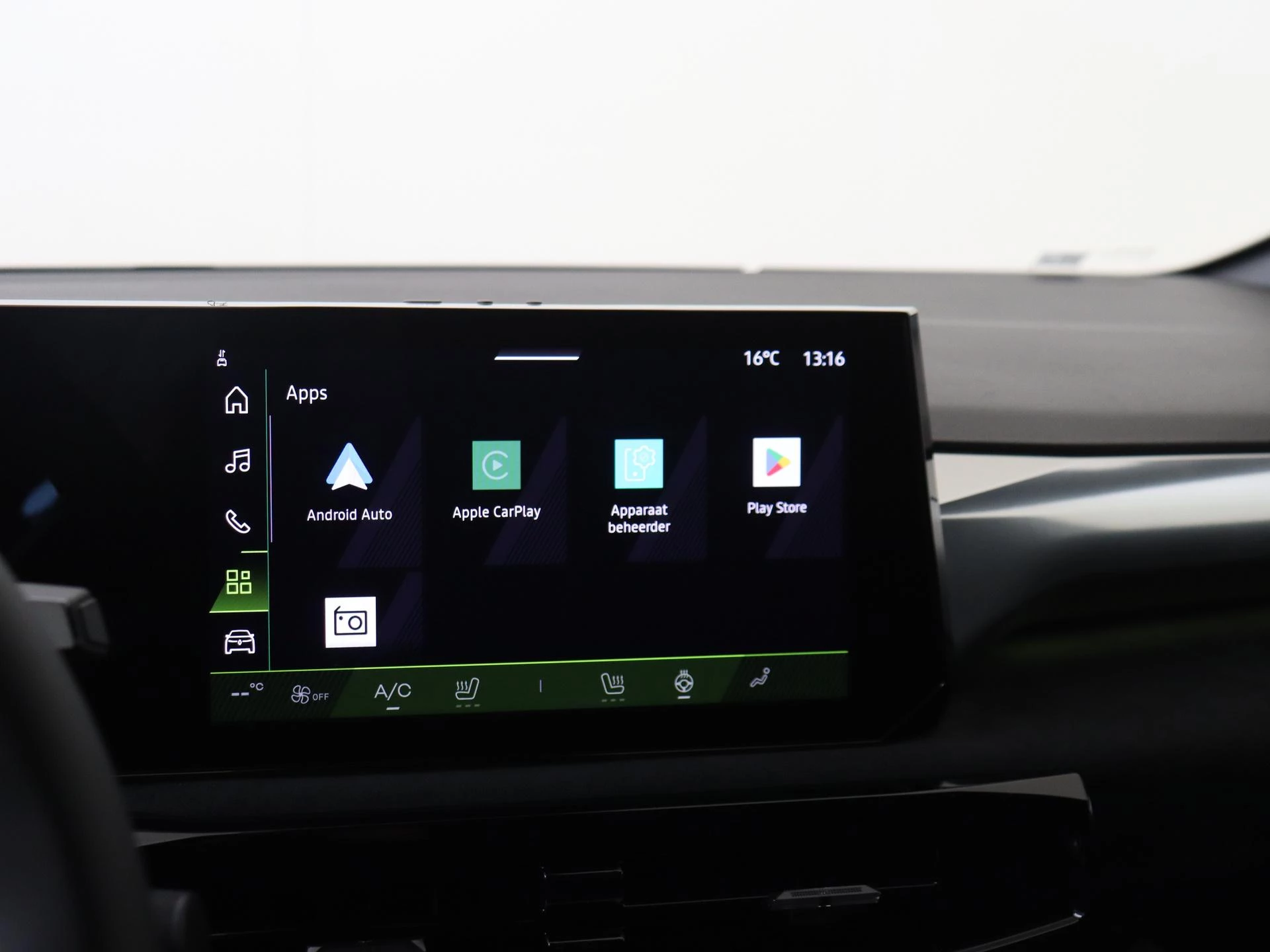 Renault-Clio-image-15