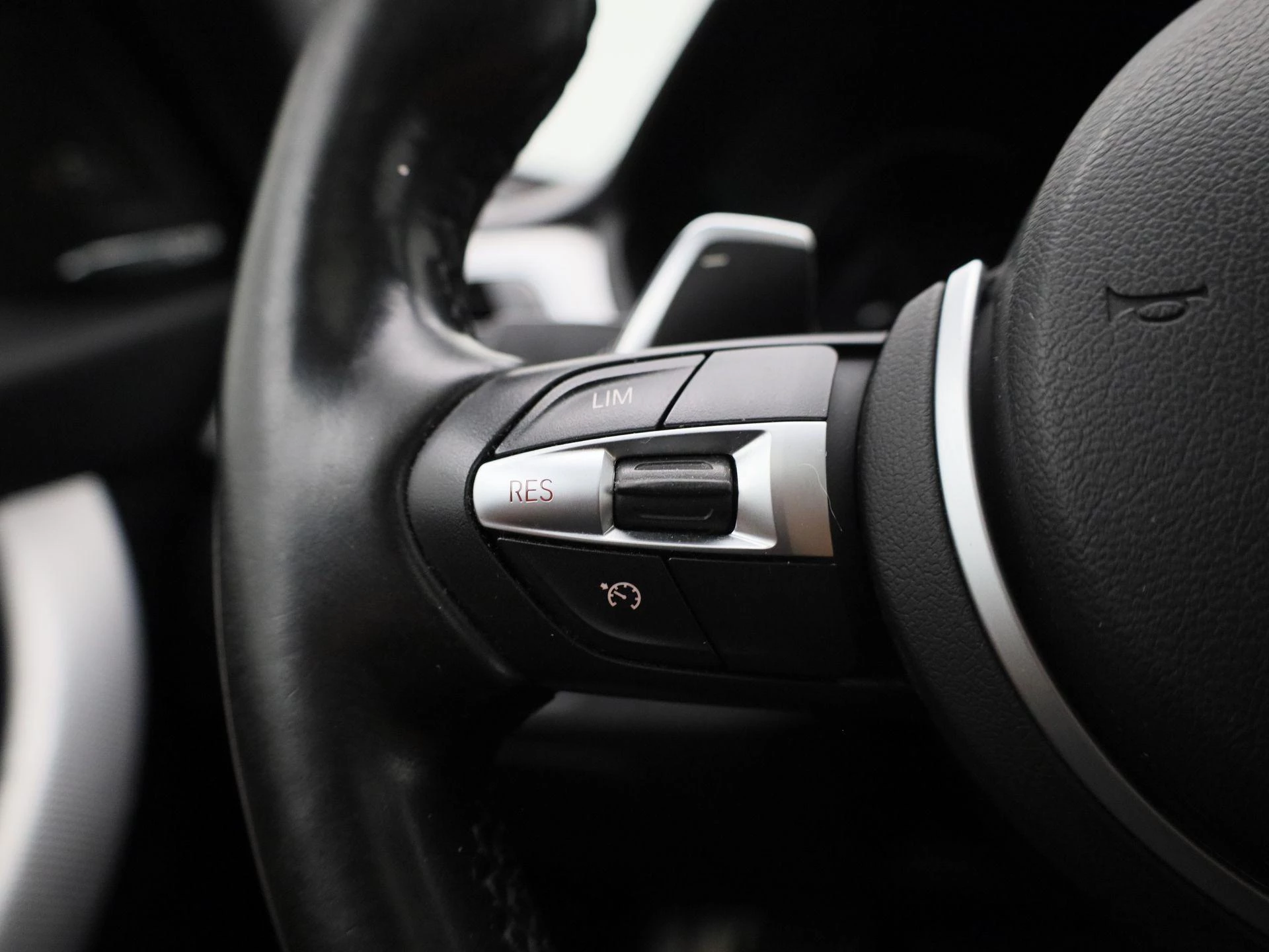 BMW-3 Serie-image-20