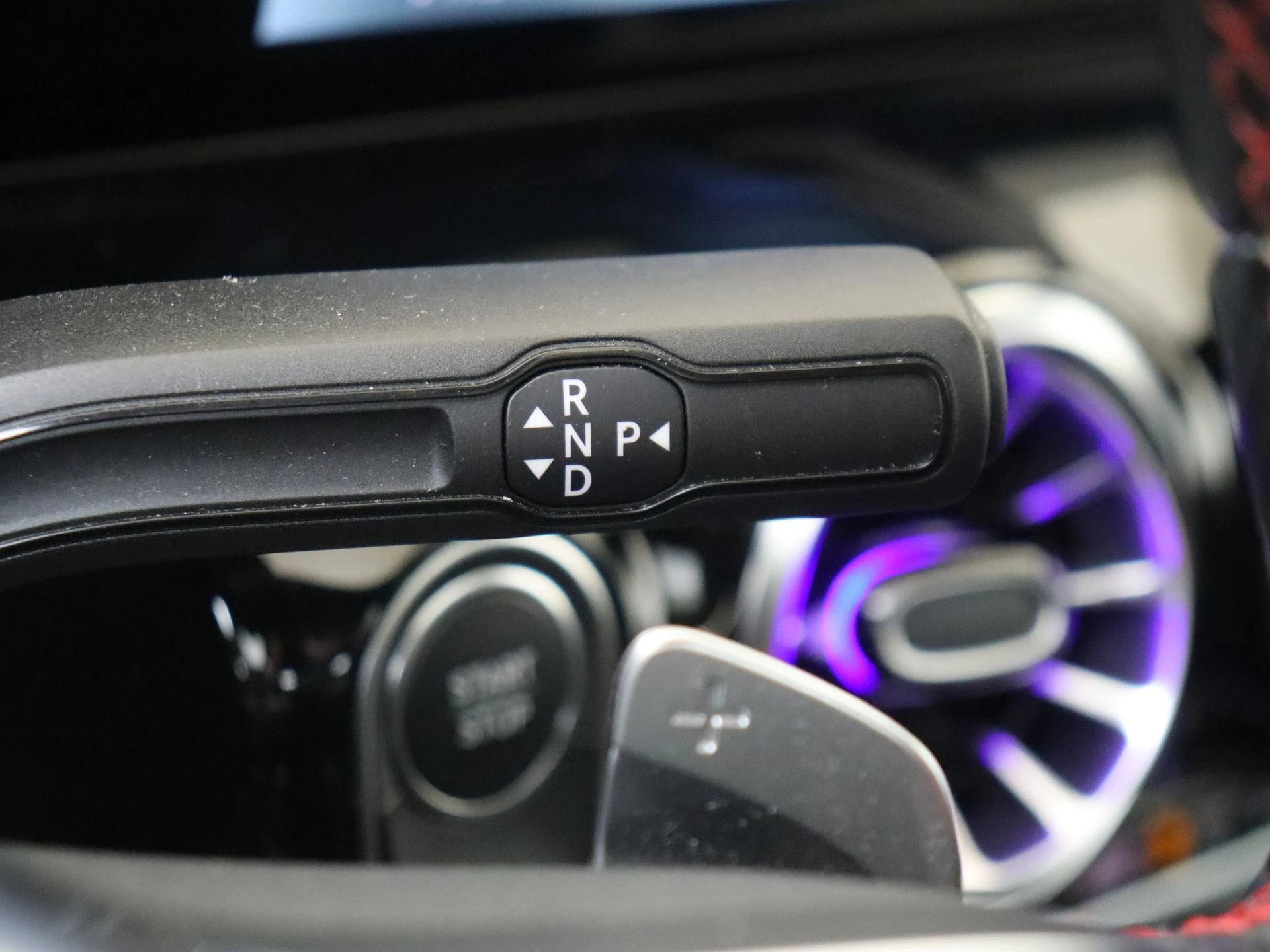 Mercedes-Benz-EQA-image-13