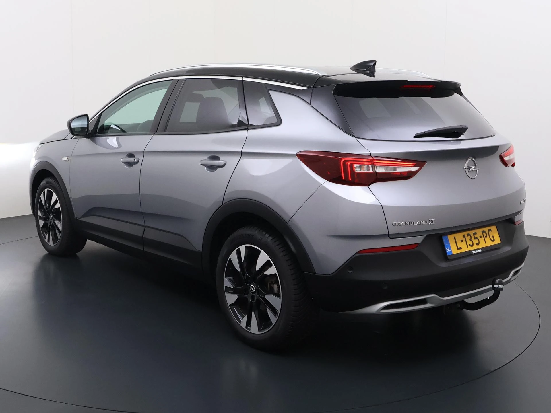Opel-Grandland X-image-6