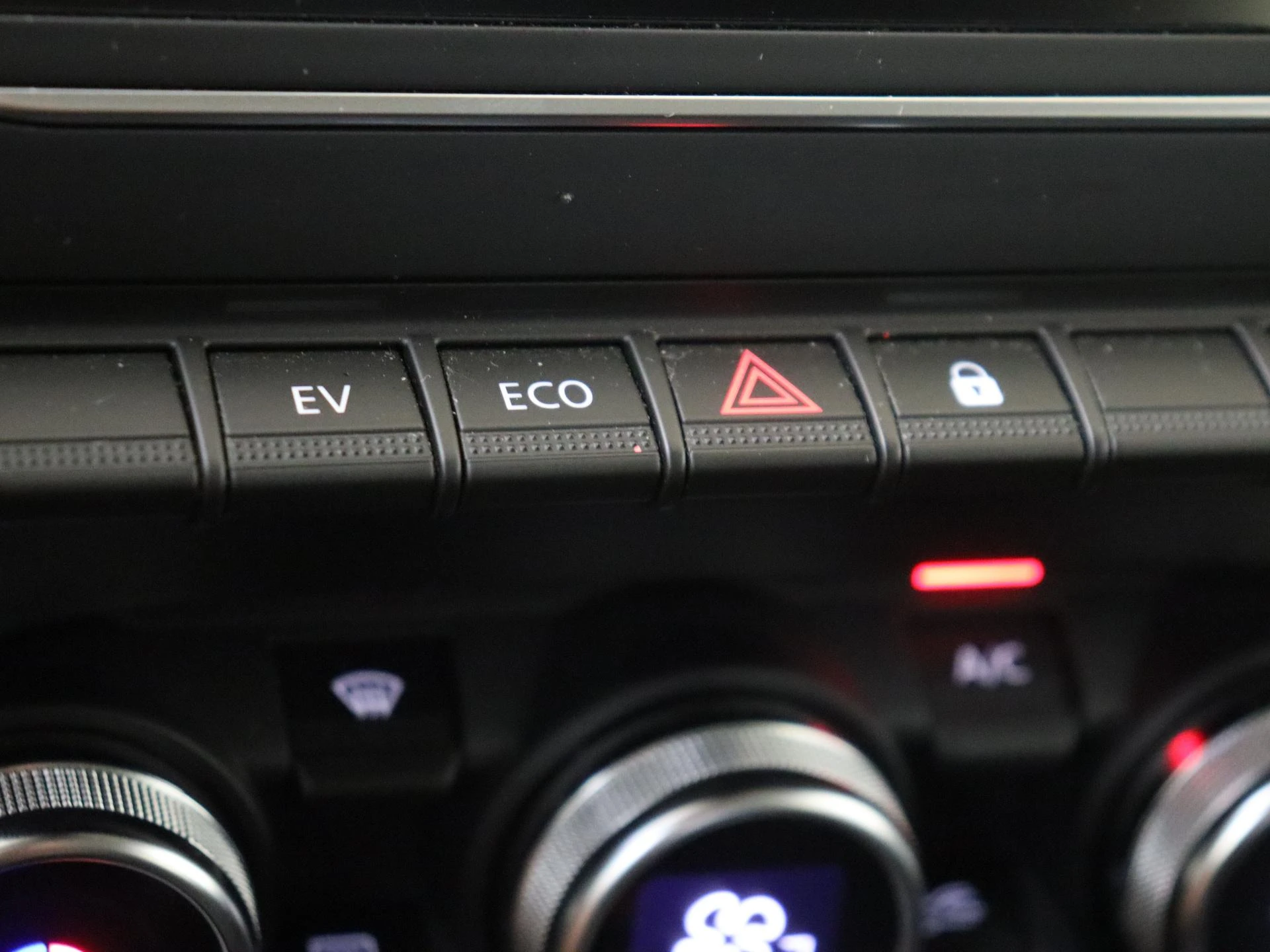 Renault-Clio-image-19