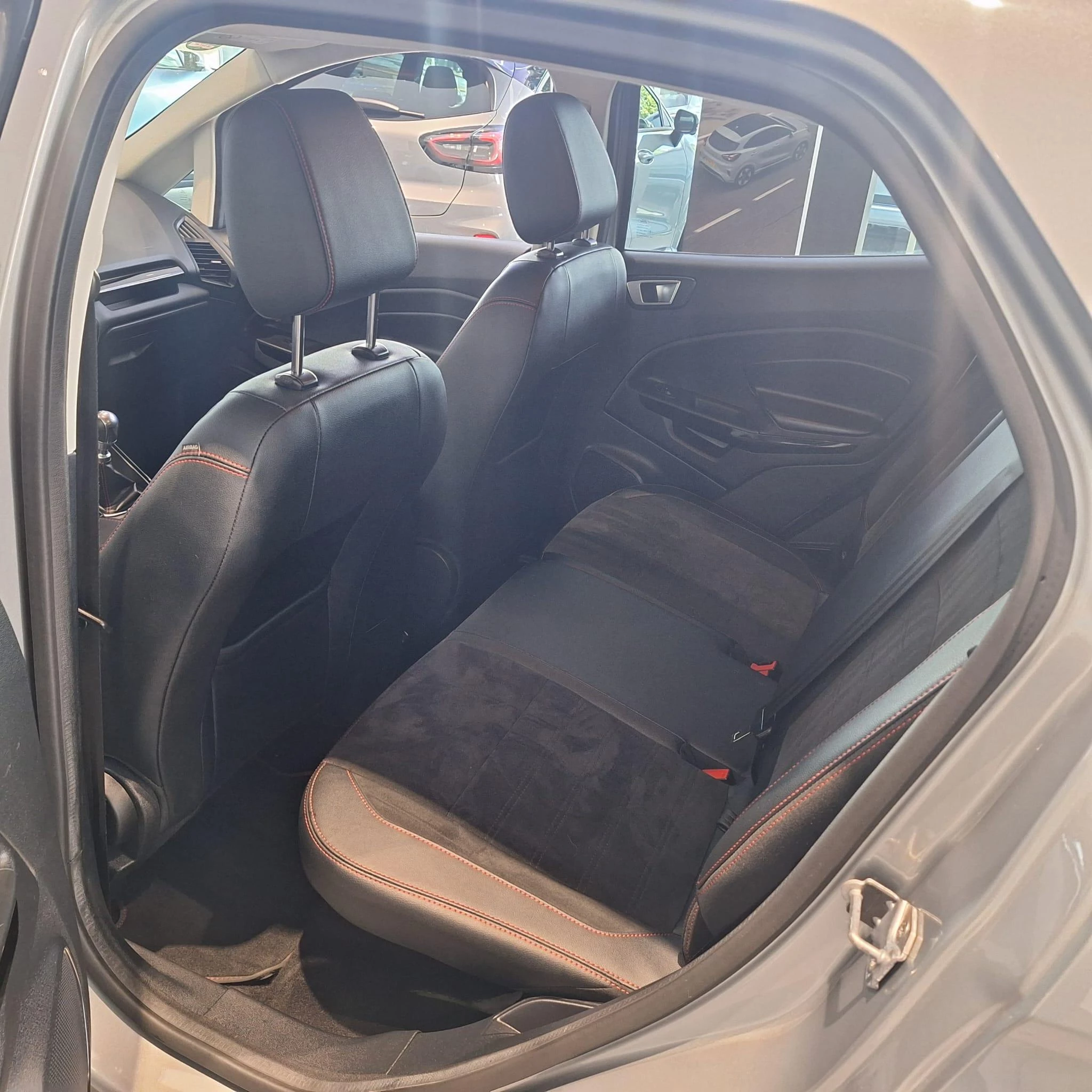 Ford-EcoSport-image-18
