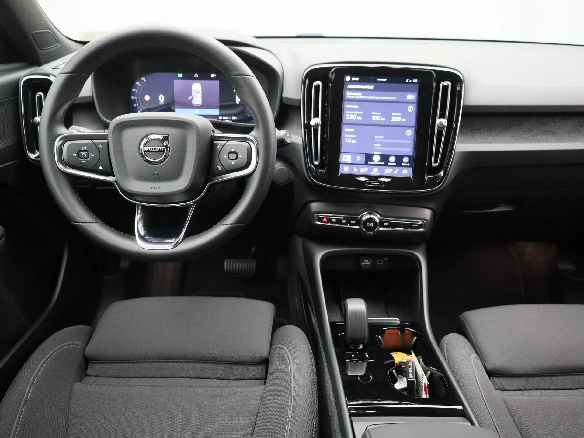 Volvo-XC40-image-6