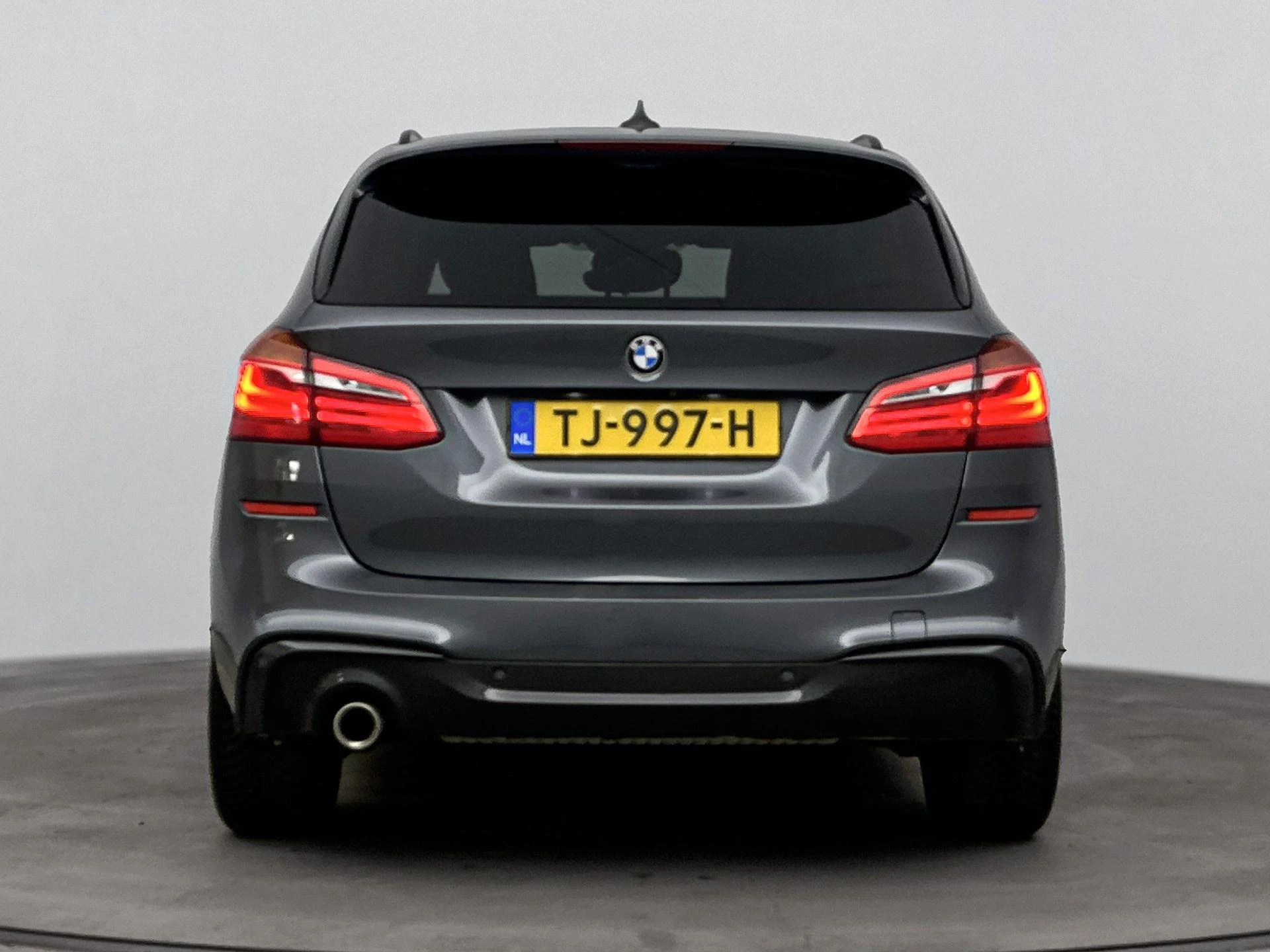 BMW-2 Serie-image-2